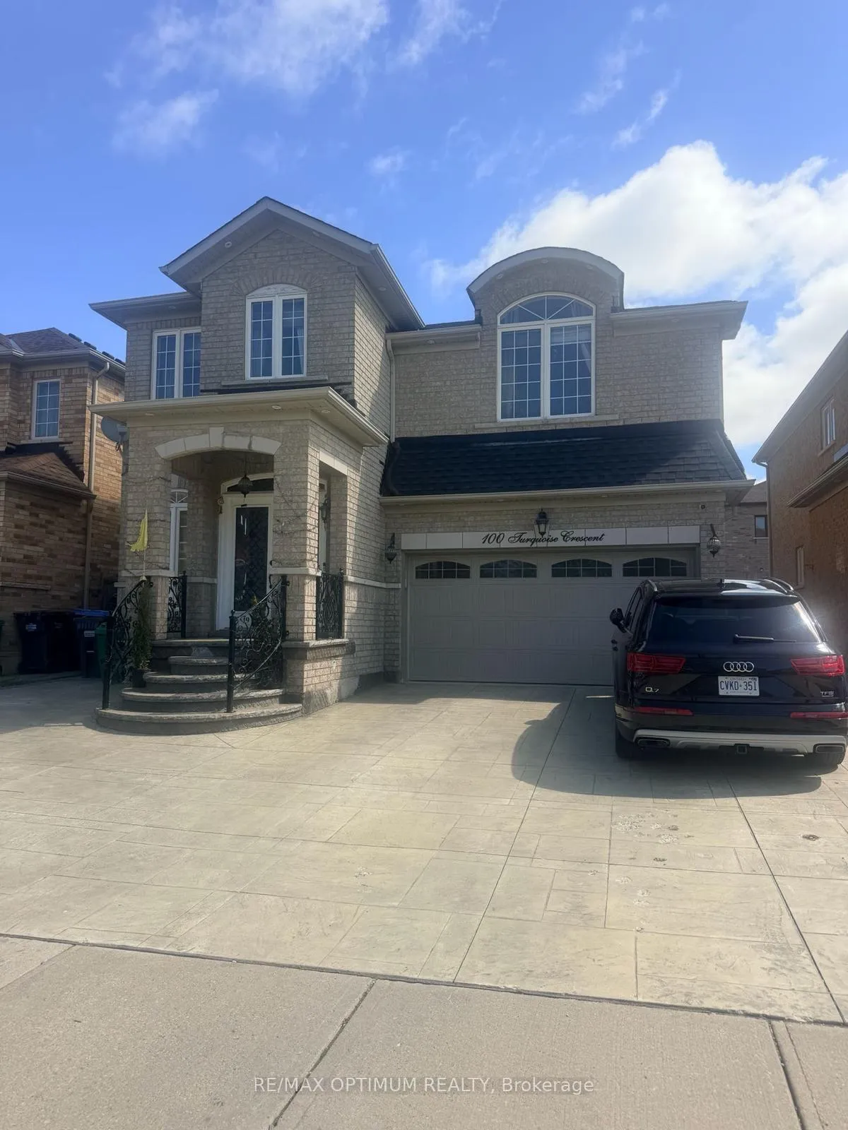 Photo 2 of 100 Turquoise Crescent, Brampton, Bram East — HOMEH