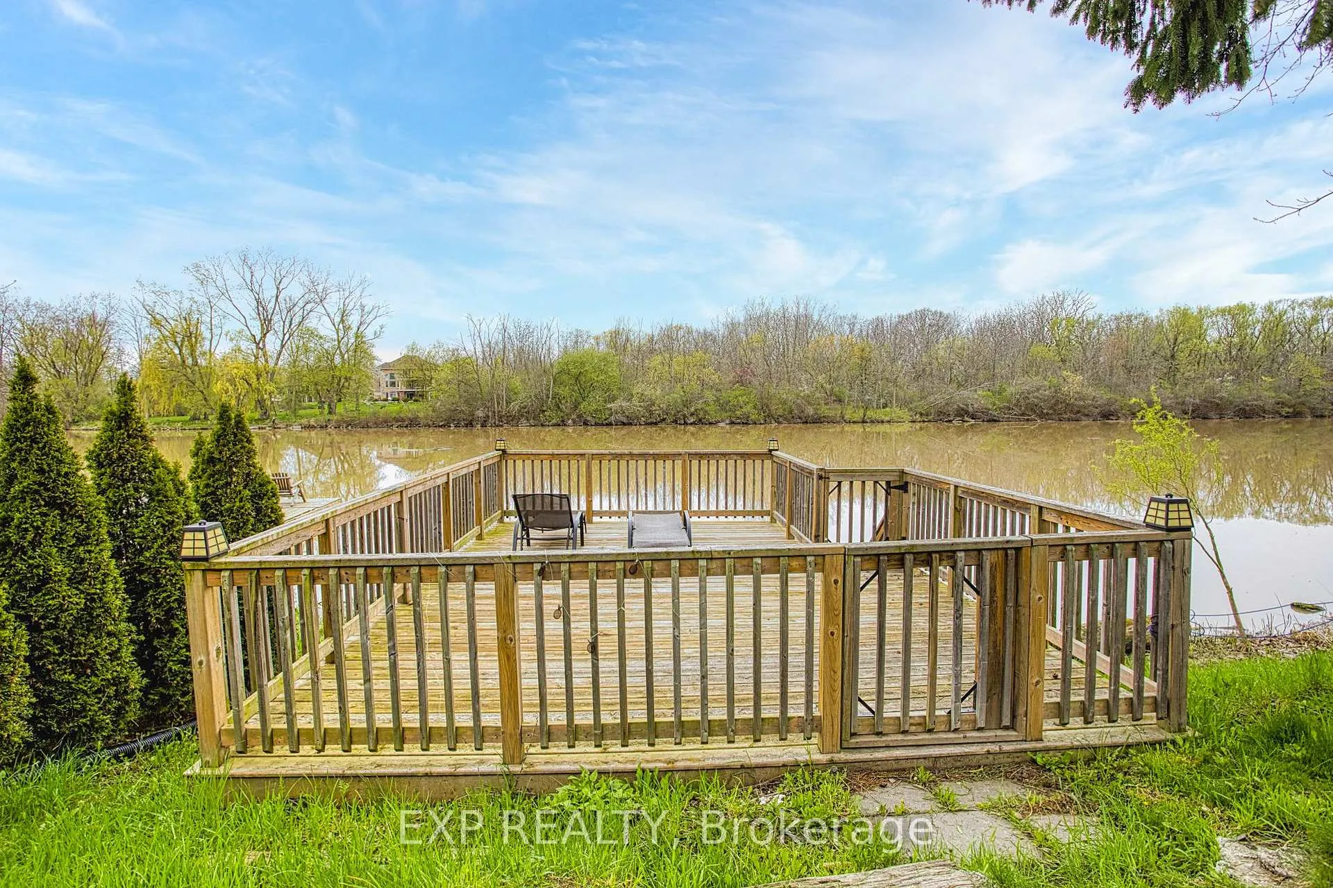 Photo 30 of 68 Riverside Drive, Welland, Broadway — HOMEH