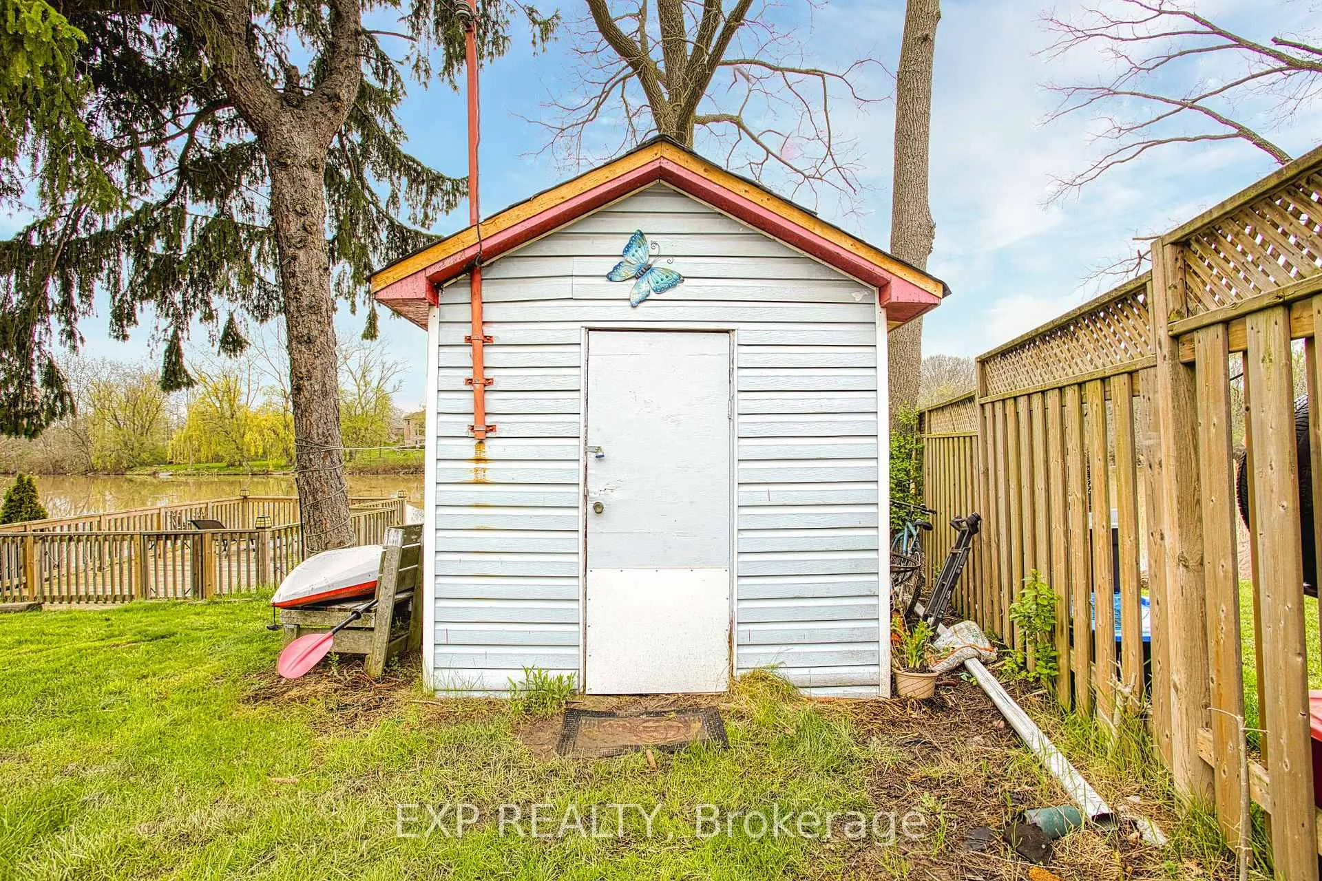 Photo 34 of 68 Riverside Drive, Welland, Broadway — HOMEH