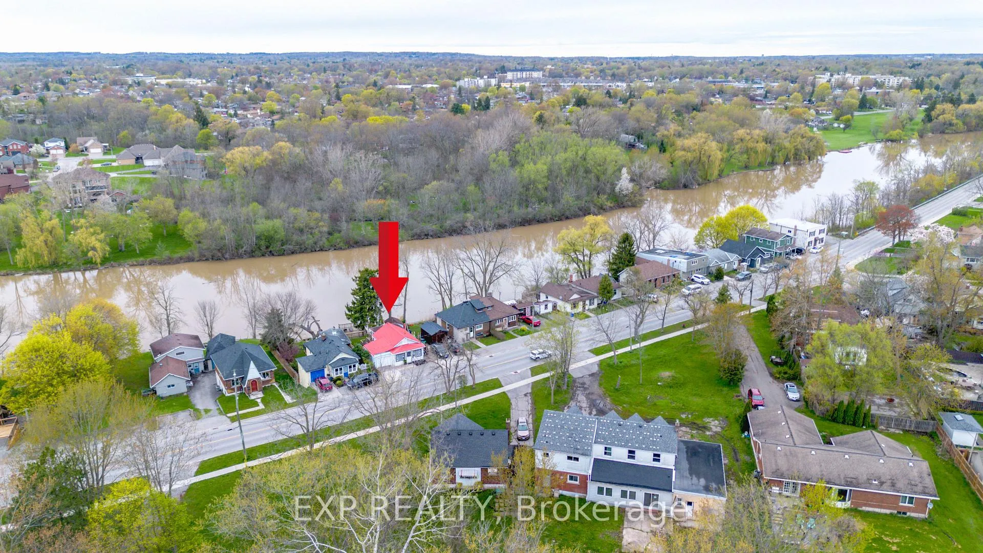 Photo 38 of 68 Riverside Drive, Welland, Broadway — HOMEH