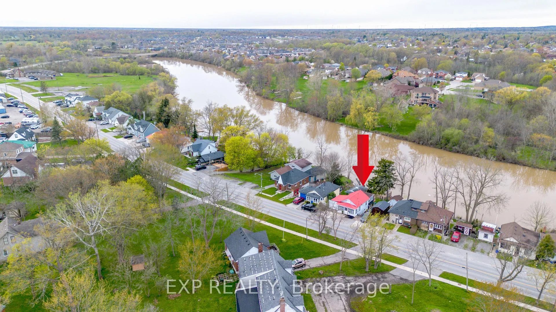Photo 39 of 68 Riverside Drive, Welland, Broadway — HOMEH