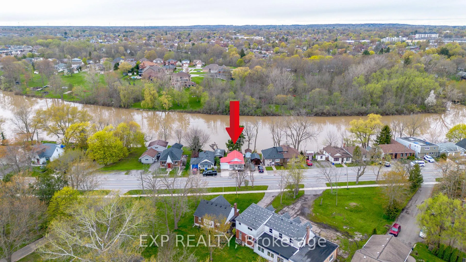 Photo 40 of 68 Riverside Drive, Welland, Broadway — HOMEH