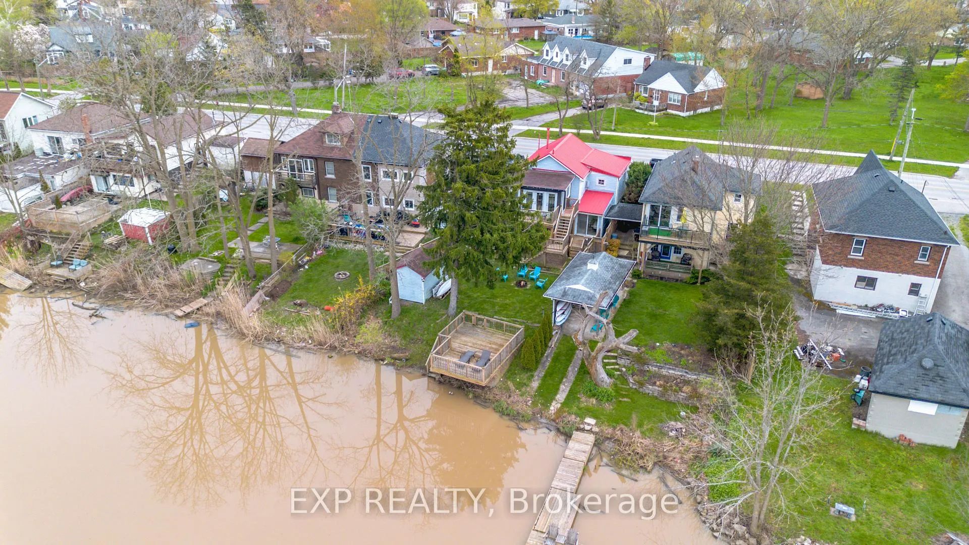 Photo 45 of 68 Riverside Drive, Welland, Broadway — HOMEH