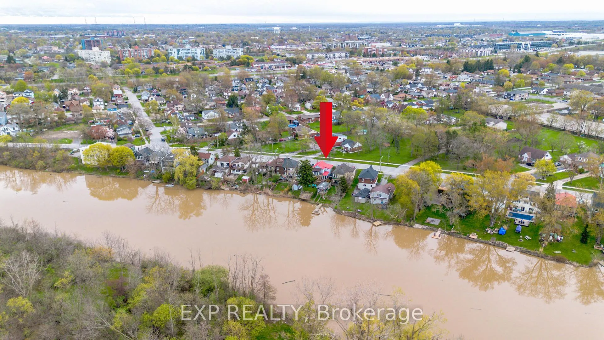 Photo 46 of 68 Riverside Drive, Welland, Broadway — HOMEH