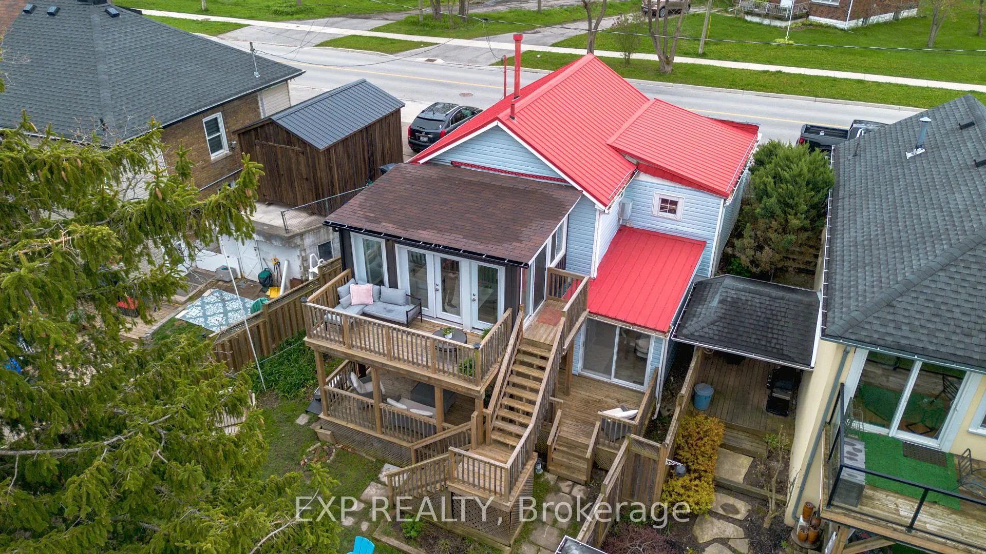 Photo 50 of 68 Riverside Drive, Welland, Broadway — HOMEH