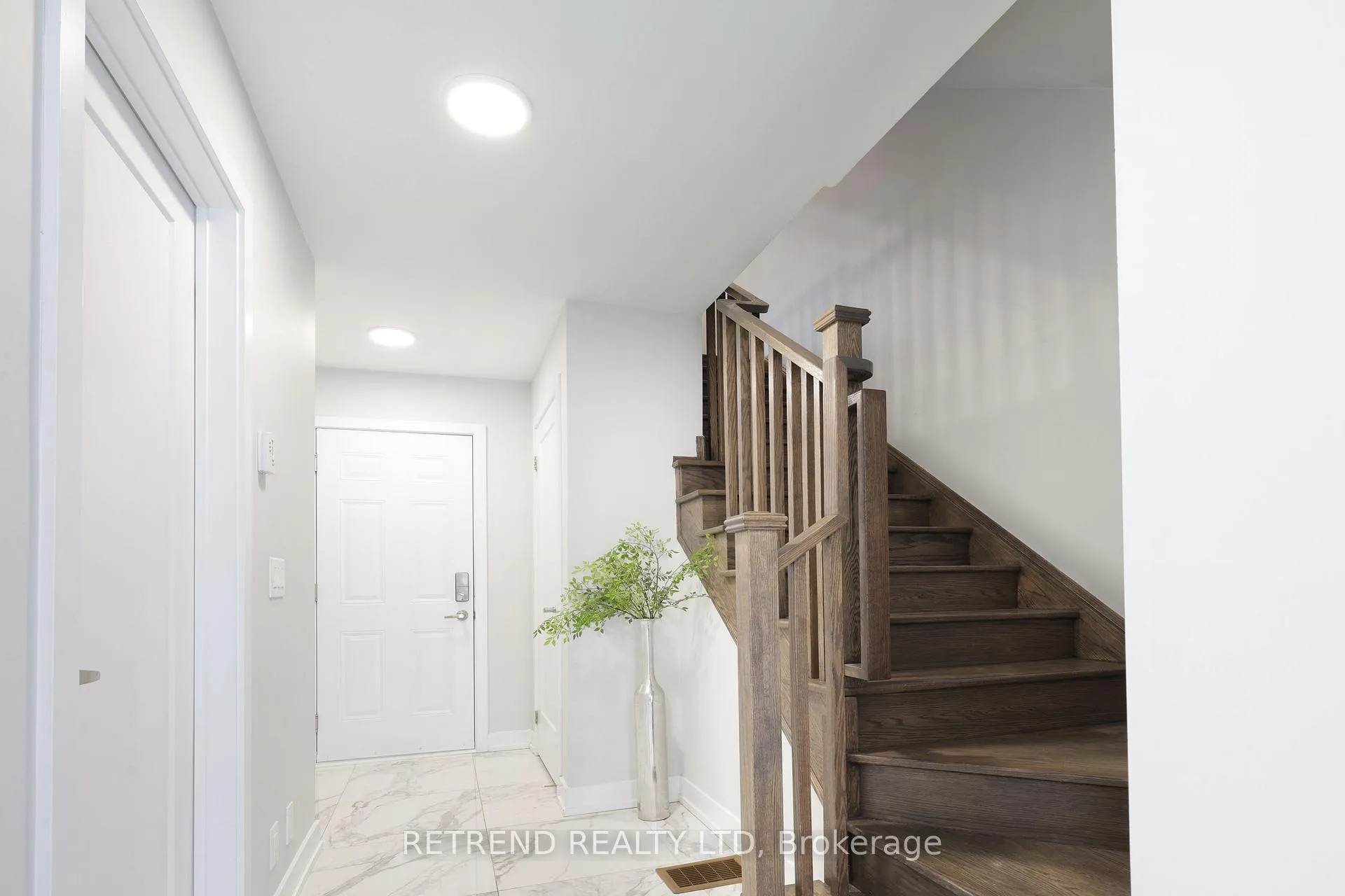 Photo 7 of 8 Guardhouse Crescent, Markham, Angus Glen — HOMEH