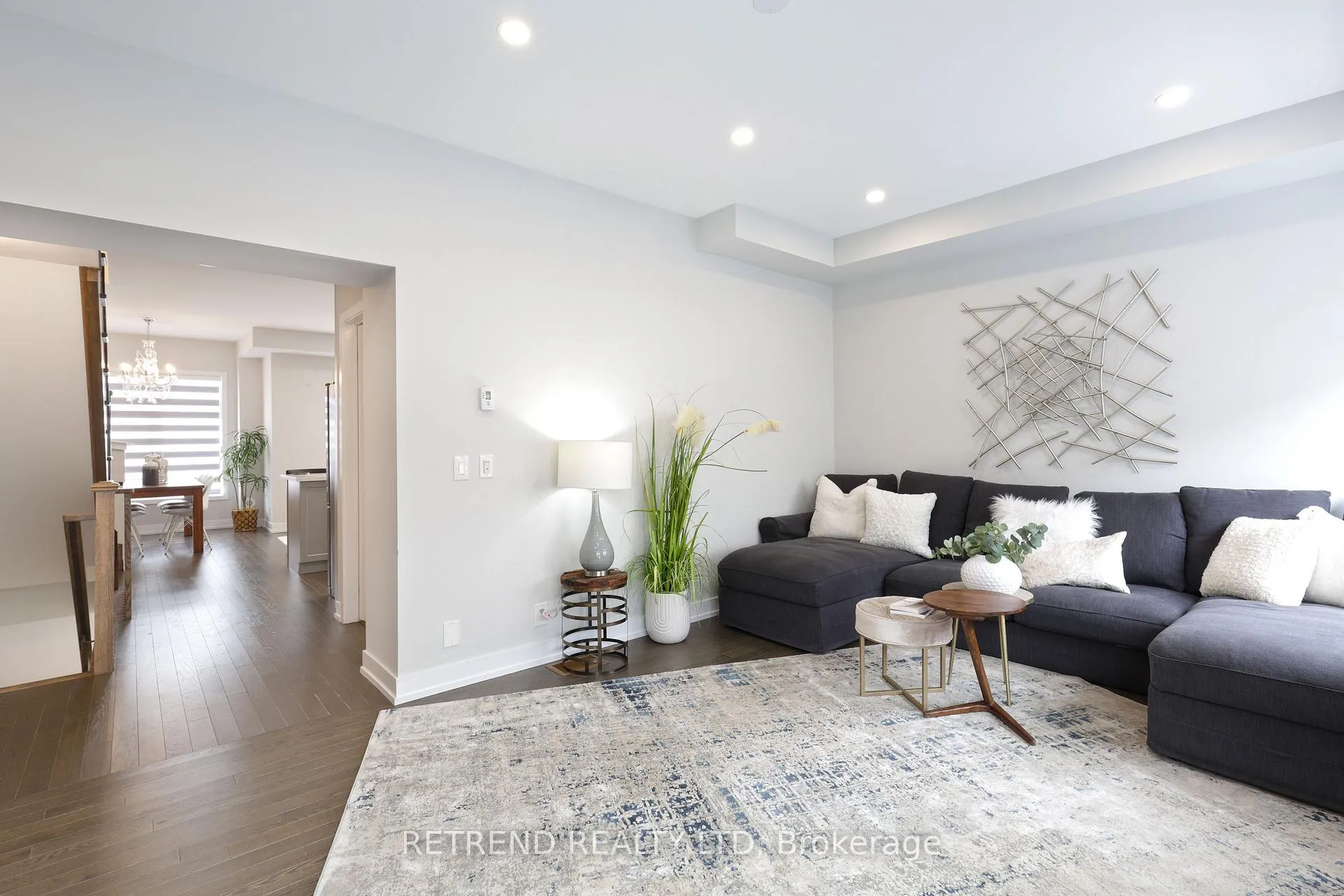 Photo 19 of 8 Guardhouse Crescent, Markham, Angus Glen — HOMEH