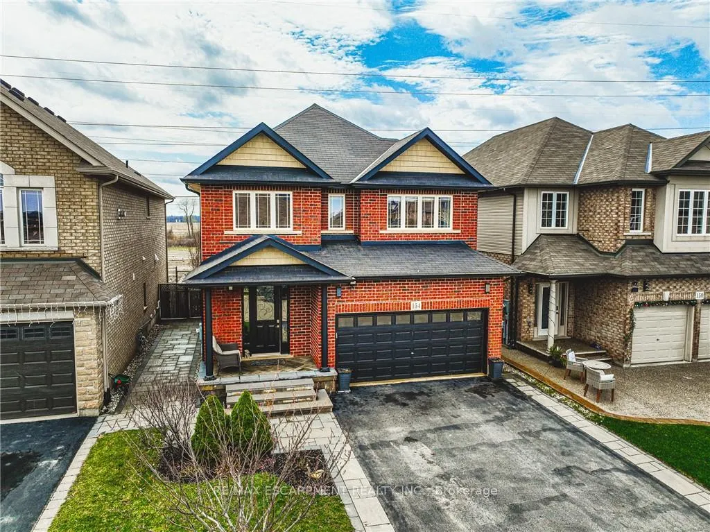 Photo 4 of 154 Keystone Crescent, Hamilton, Rural Glanbrook — HOMEH