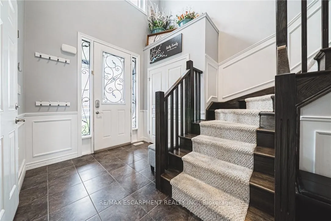 Photo 7 of 154 Keystone Crescent, Hamilton, Rural Glanbrook — HOMEH