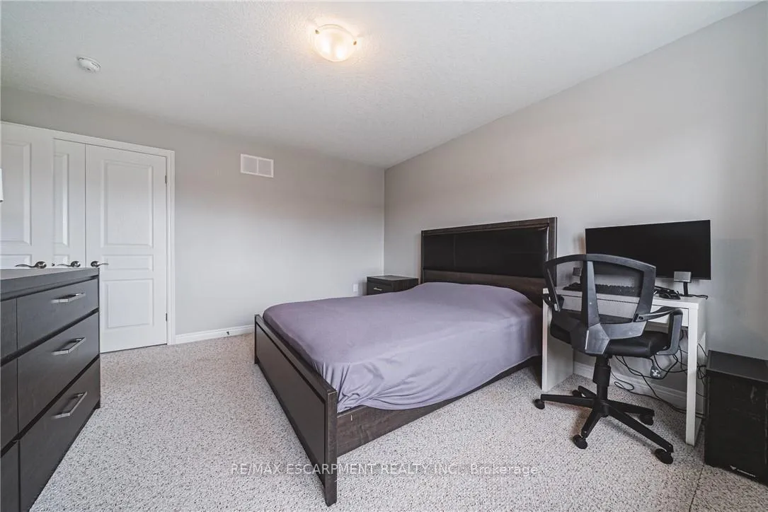 Photo 25 of 154 Keystone Crescent, Hamilton, Rural Glanbrook — HOMEH