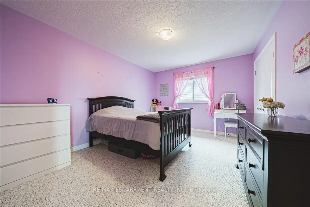 Photo 26 of 154 Keystone Crescent, Hamilton, Rural Glanbrook — HOMEH