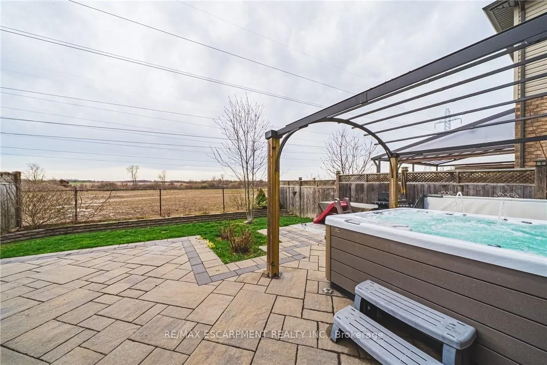 Photo 39 of 154 Keystone Crescent, Hamilton, Rural Glanbrook — HOMEH