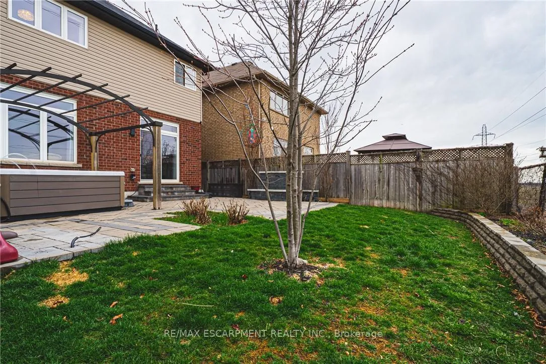 Photo 43 of 154 Keystone Crescent, Hamilton, Rural Glanbrook — HOMEH