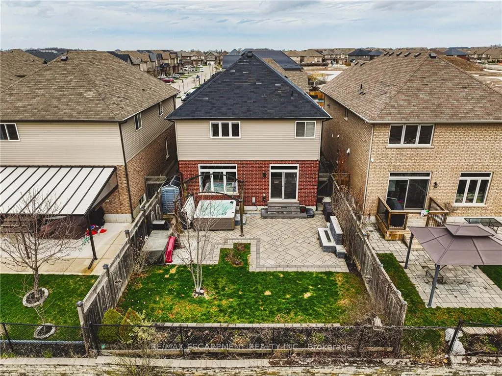 Photo 45 of 154 Keystone Crescent, Hamilton, Rural Glanbrook — HOMEH