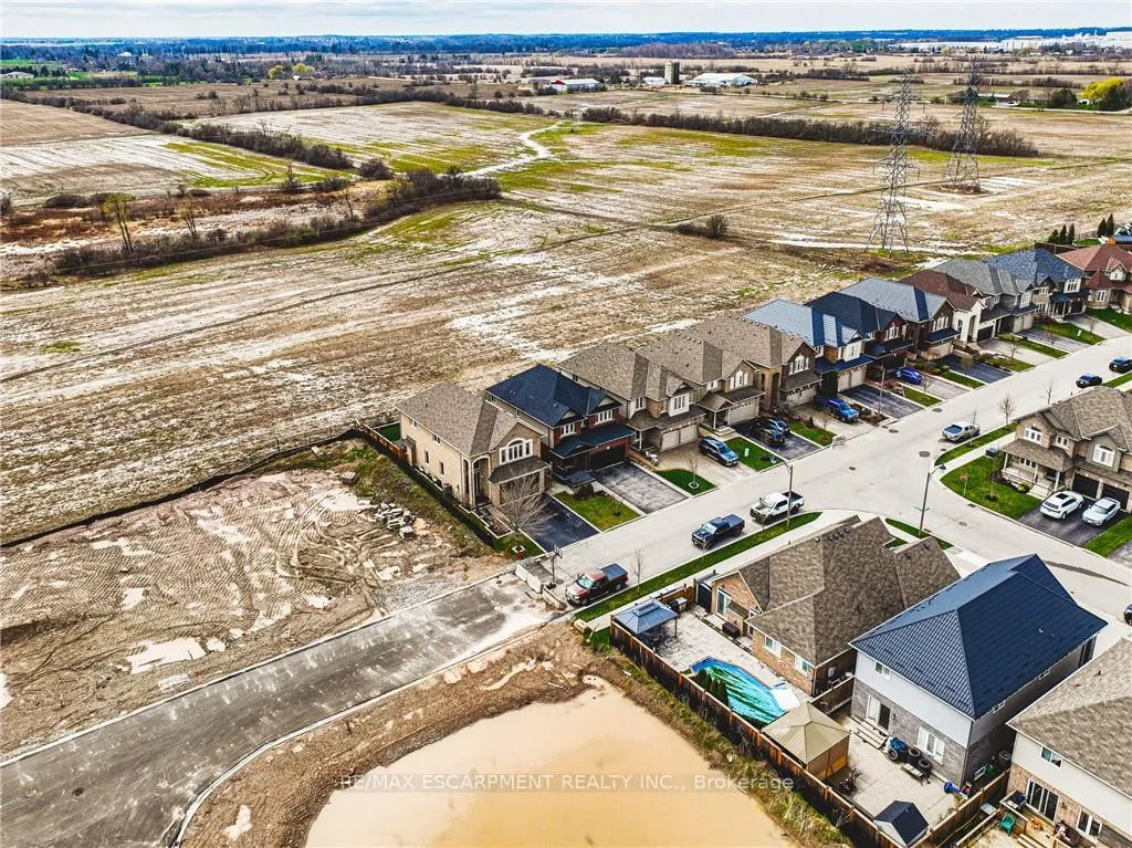 Photo 49 of 154 Keystone Crescent, Hamilton, Rural Glanbrook — HOMEH