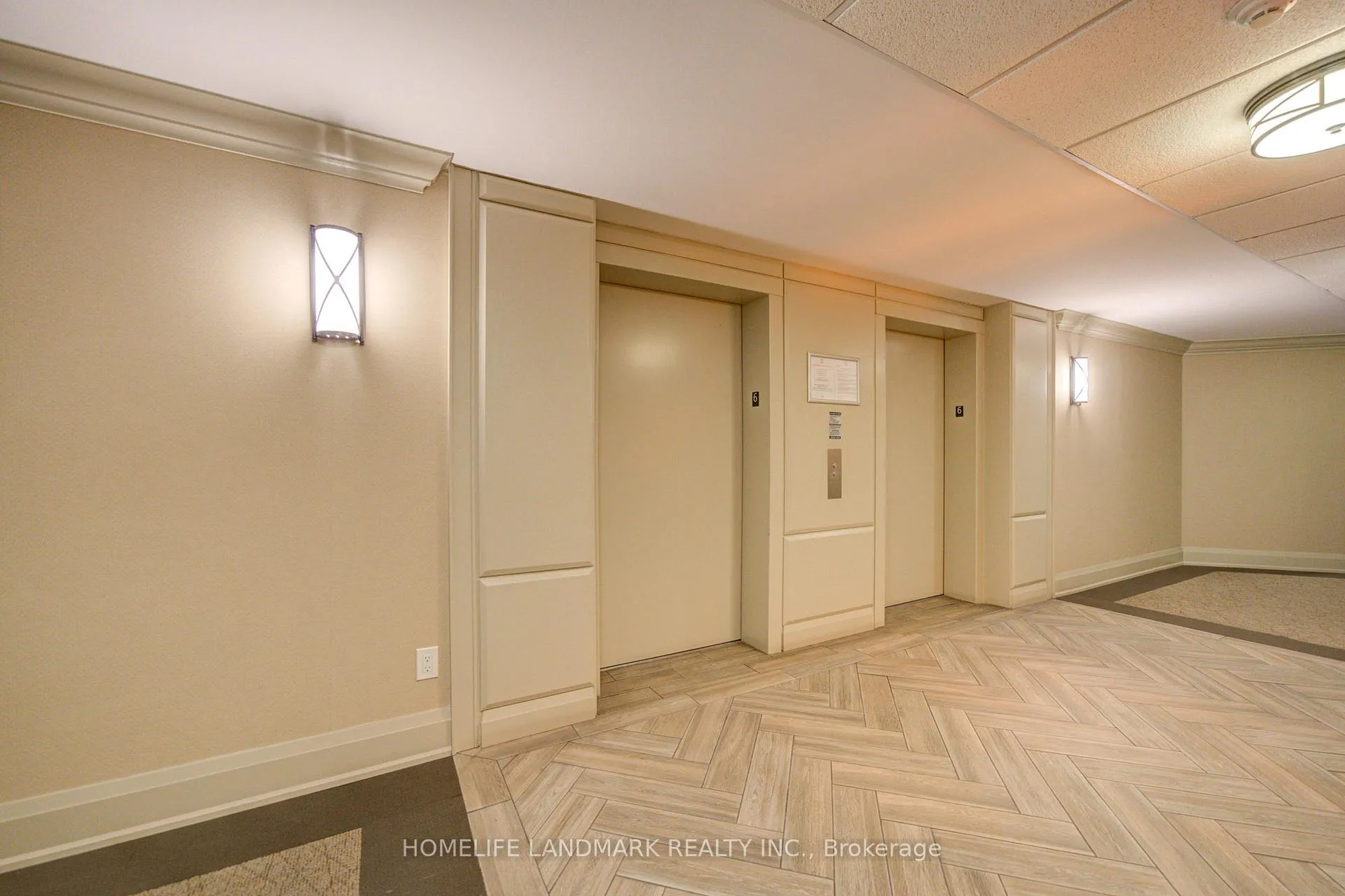 Photo 9 of Unit 618, 68 Main Street N, Markham, Old Markham Village — HOMEH
