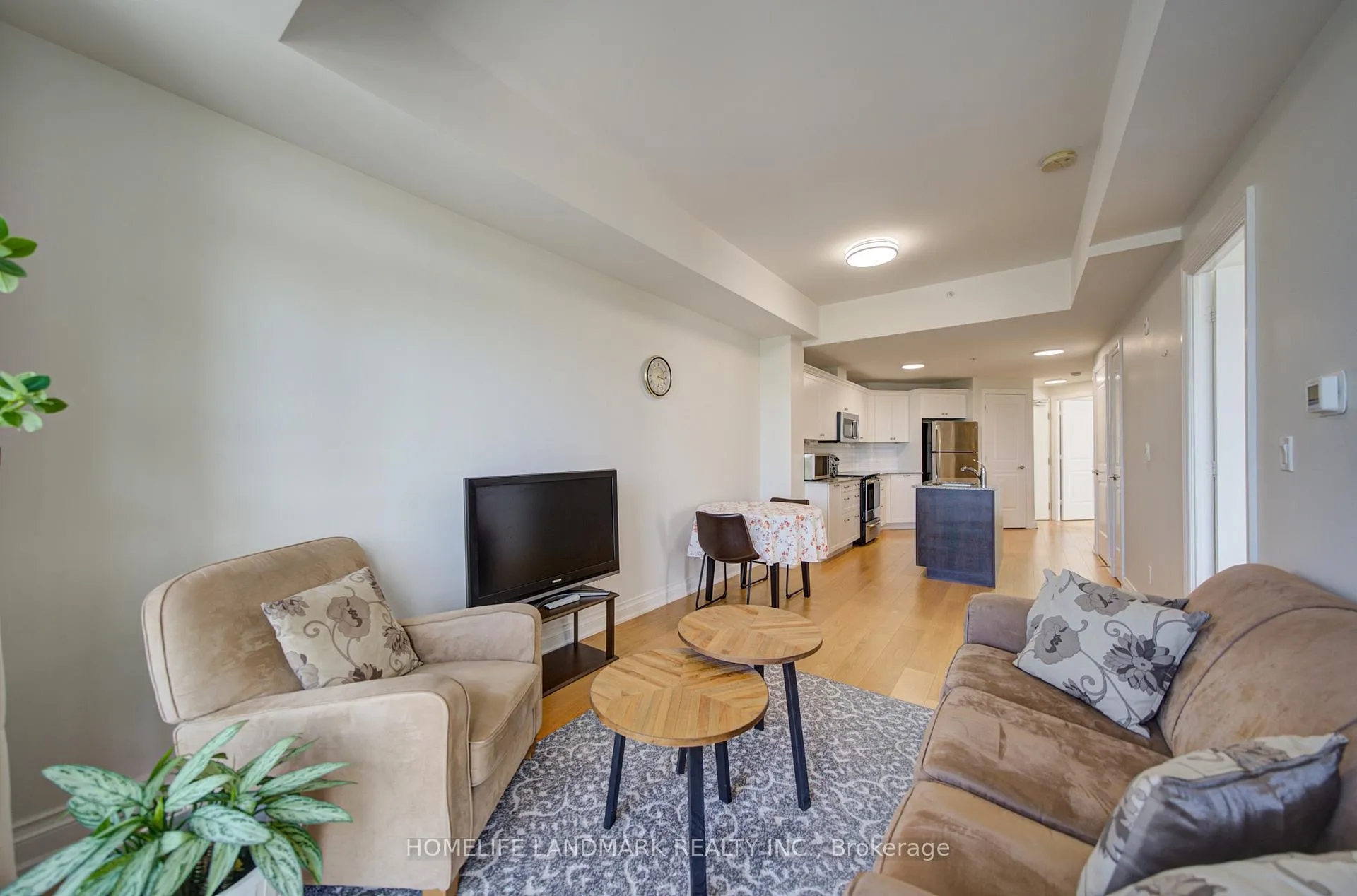 Photo 25 of Unit 618, 68 Main Street N, Markham, Old Markham Village — HOMEH