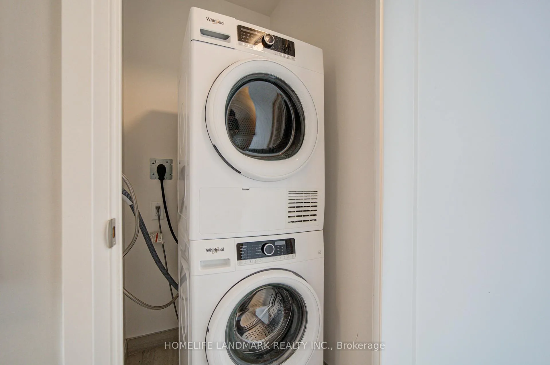 Photo 39 of Unit 618, 68 Main Street N, Markham, Old Markham Village — HOMEH