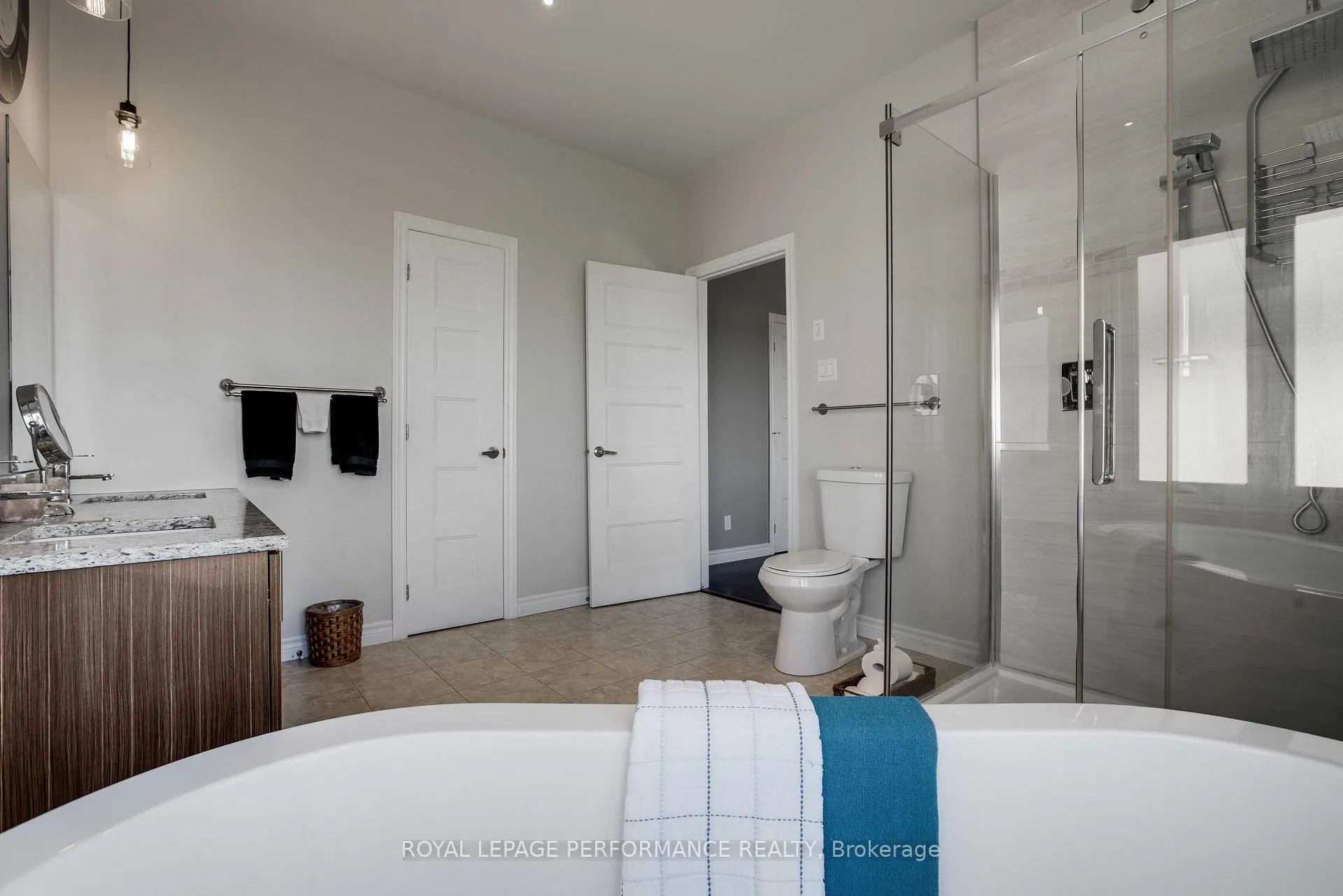 Photo 14 of 88 Pendleton Street, Champlain, Vankleek Hill — HOMEH