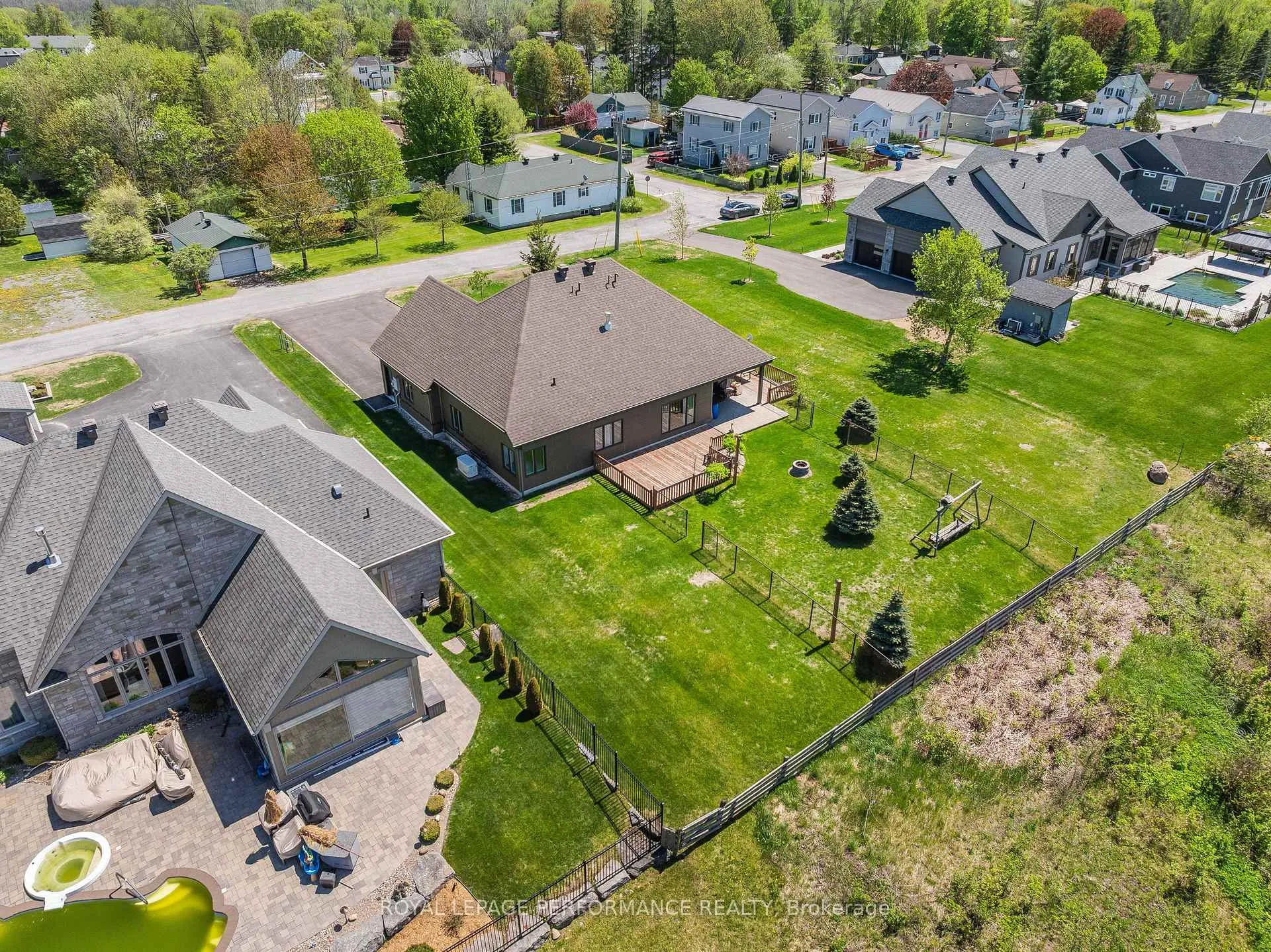 Photo 32 of 88 Pendleton Street, Champlain, Vankleek Hill — HOMEH