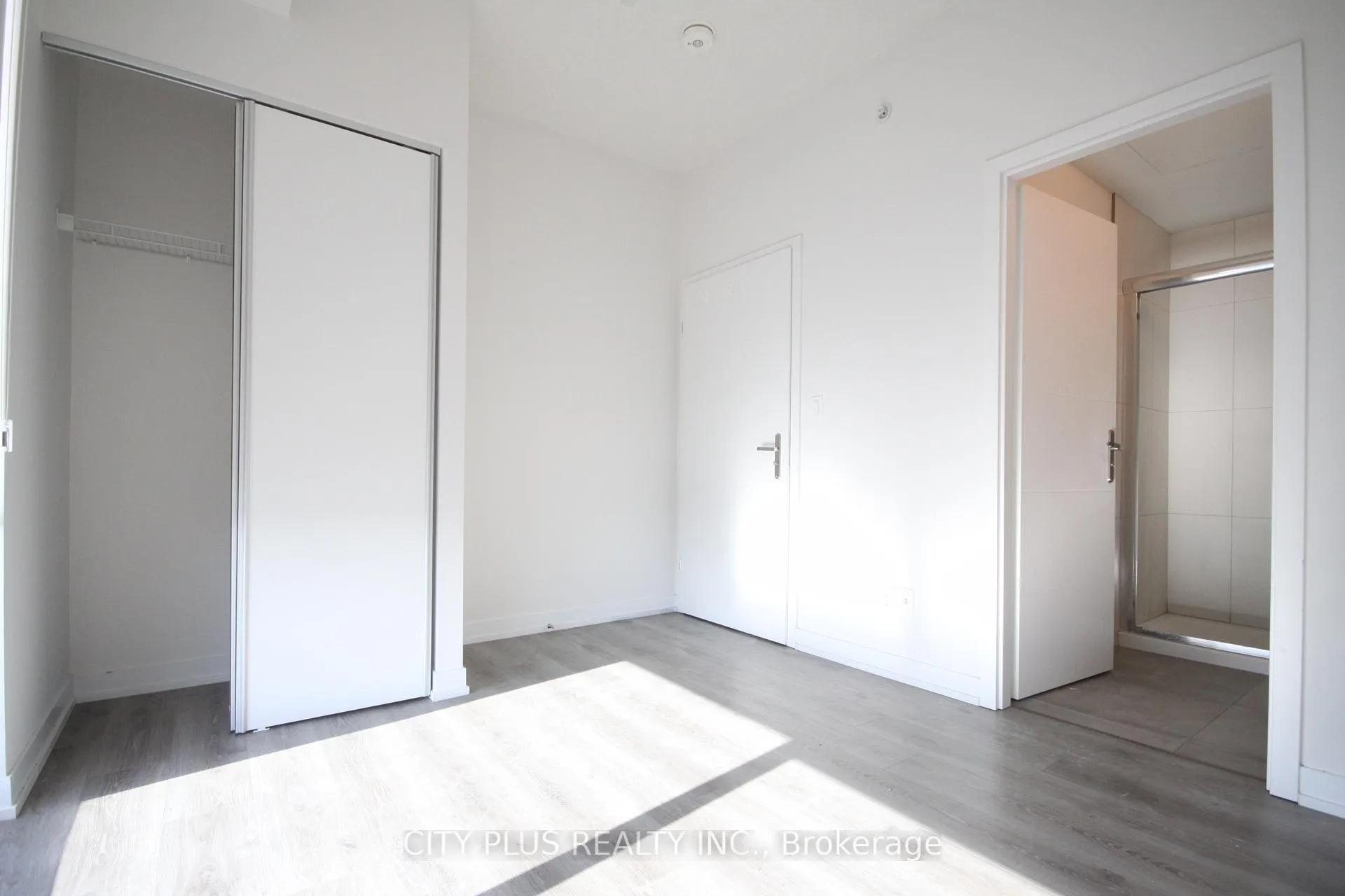 Photo 4 of Unit 1009, 60 Frederick Street, Kitchener — HOMEH