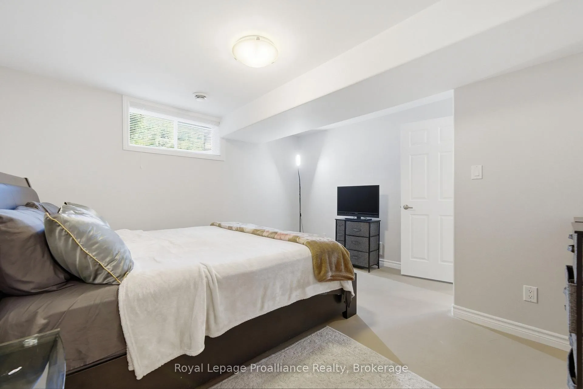 Photo 36 of 6 Cooper Court, Brighton — HOMEH