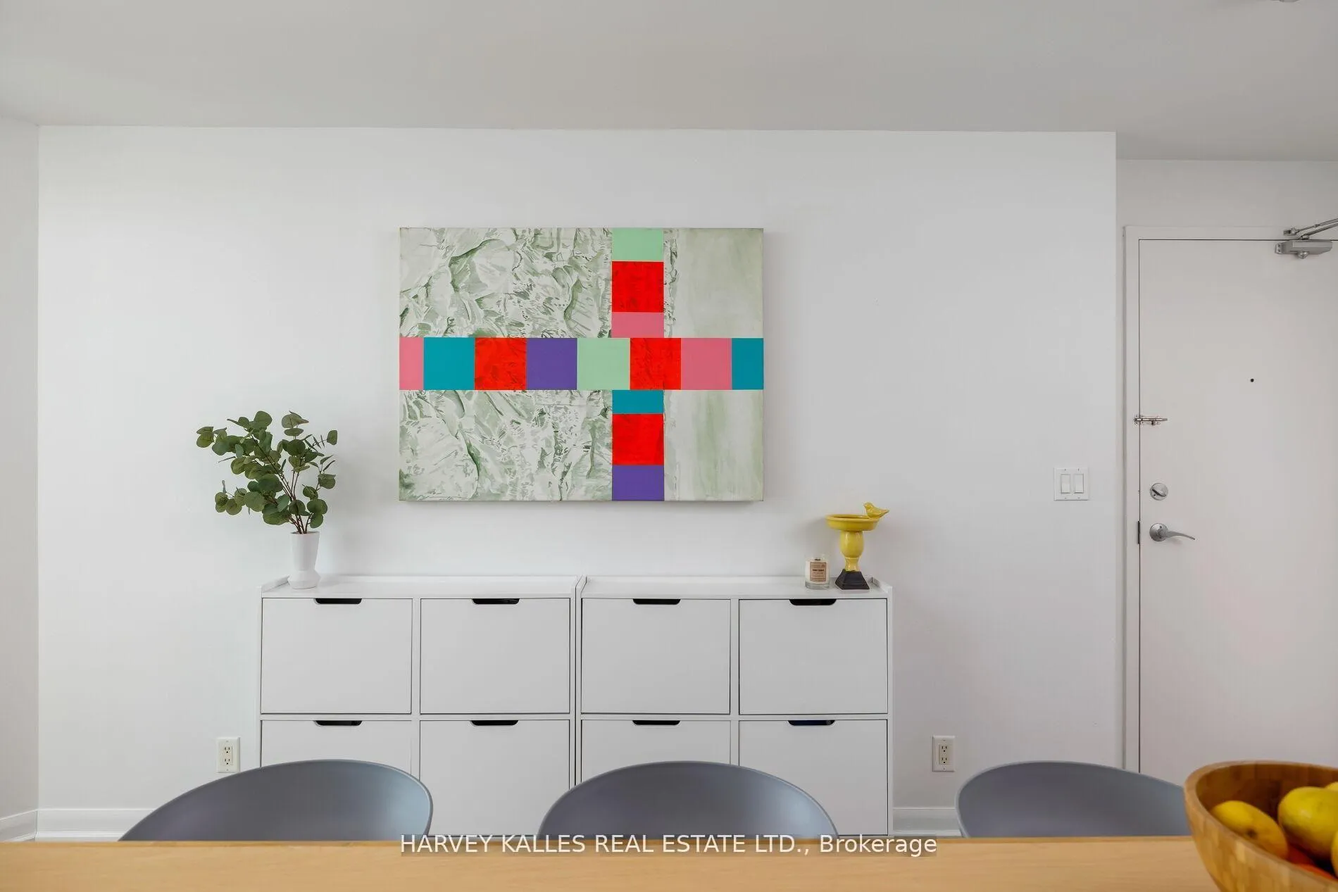 Photo 10 of Unit 401, 600 Fleet Street, Toronto, Niagara — HOMEH