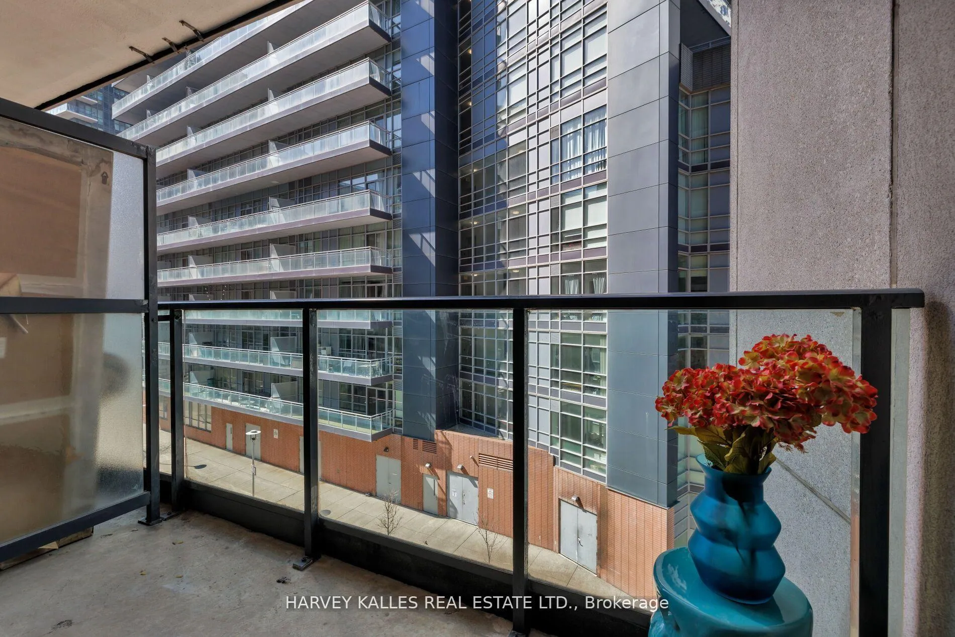 Photo 20 of Unit 401, 600 Fleet Street, Toronto, Niagara — HOMEH