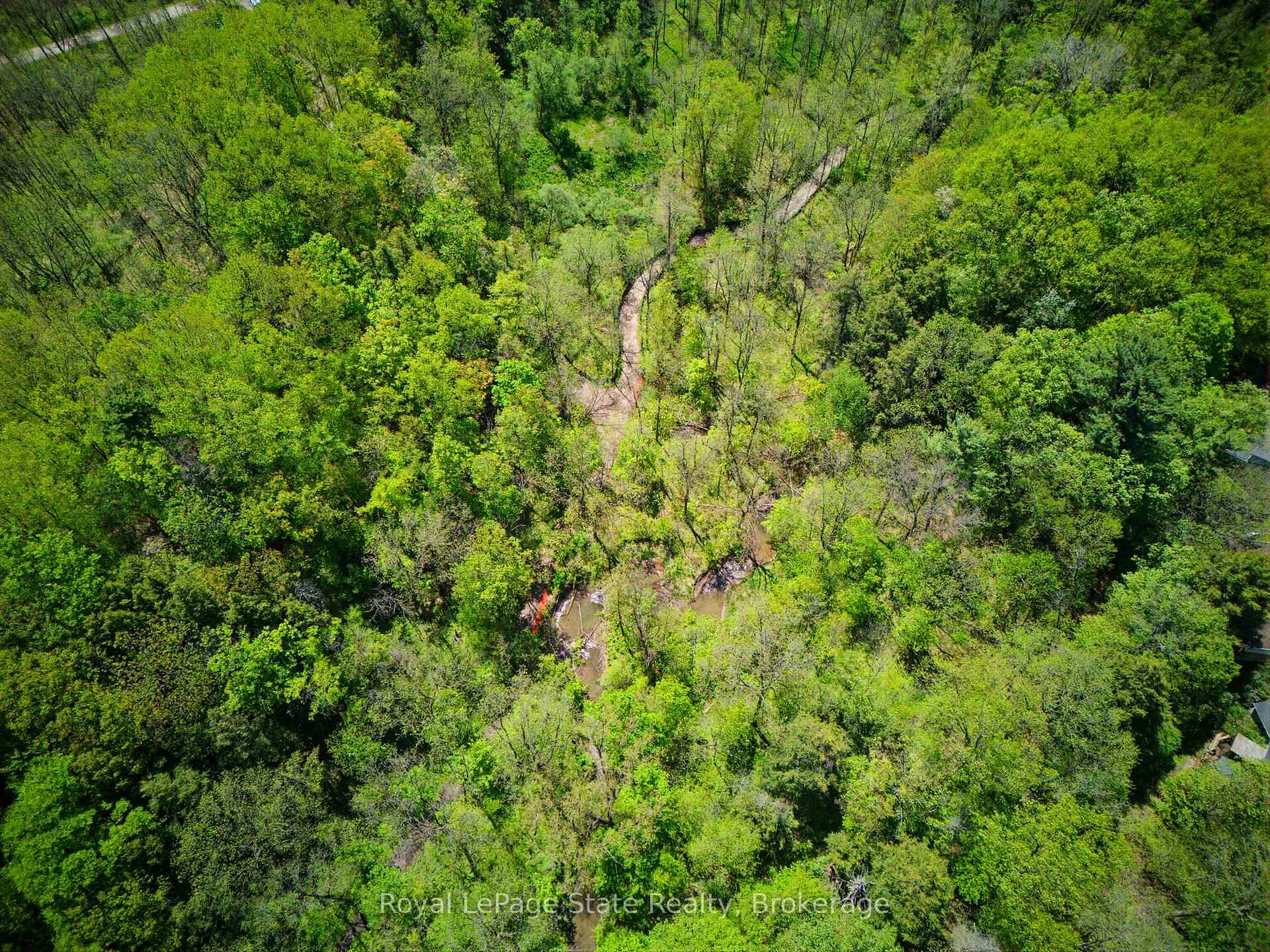 Photo 6 of 30 Jerome Park Drive, Hamilton, Dundas — HOMEH