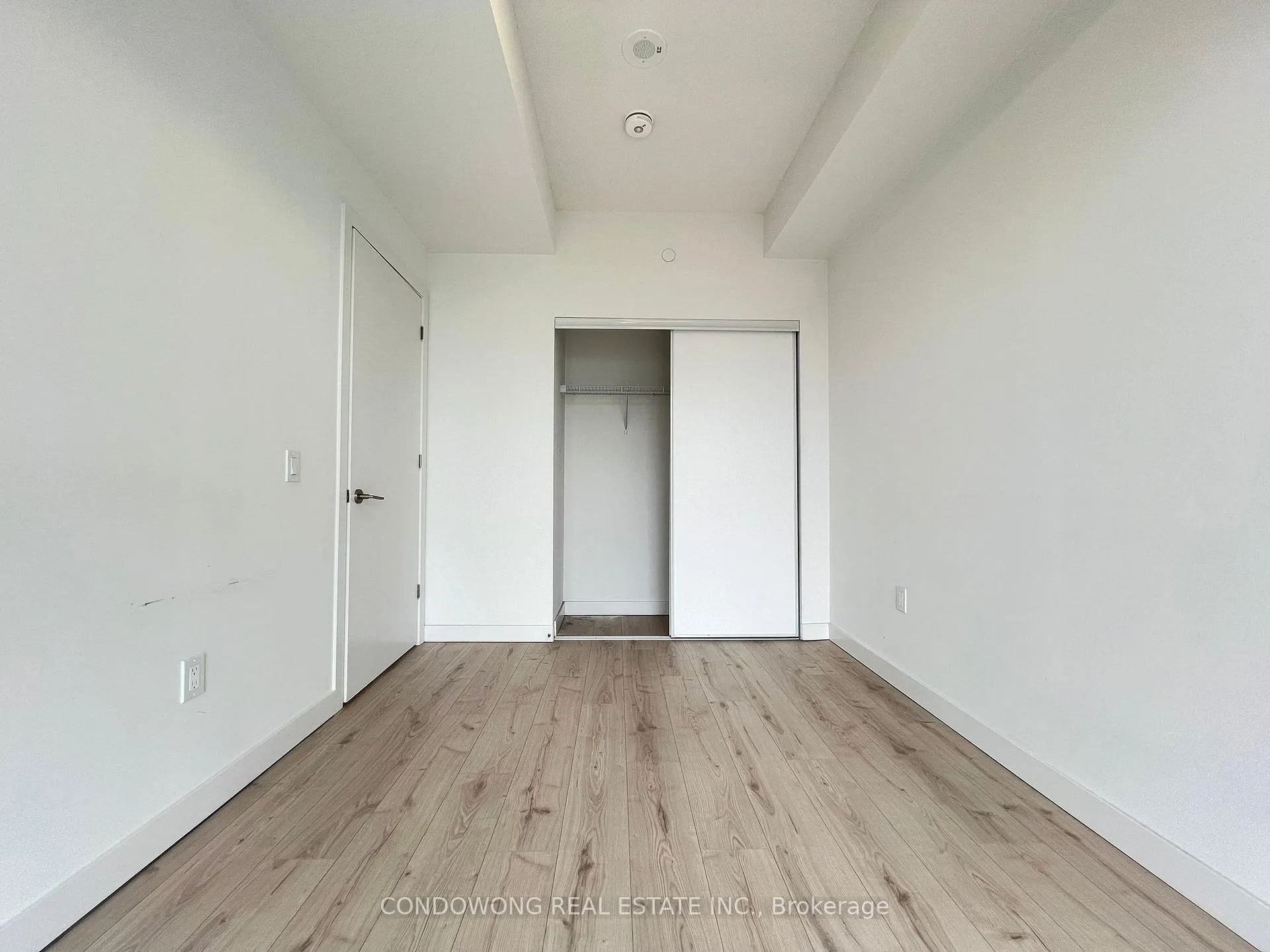 Photo 10 of Unit 1206, 9 Tecumseth Street, Toronto, Niagara — HOMEH