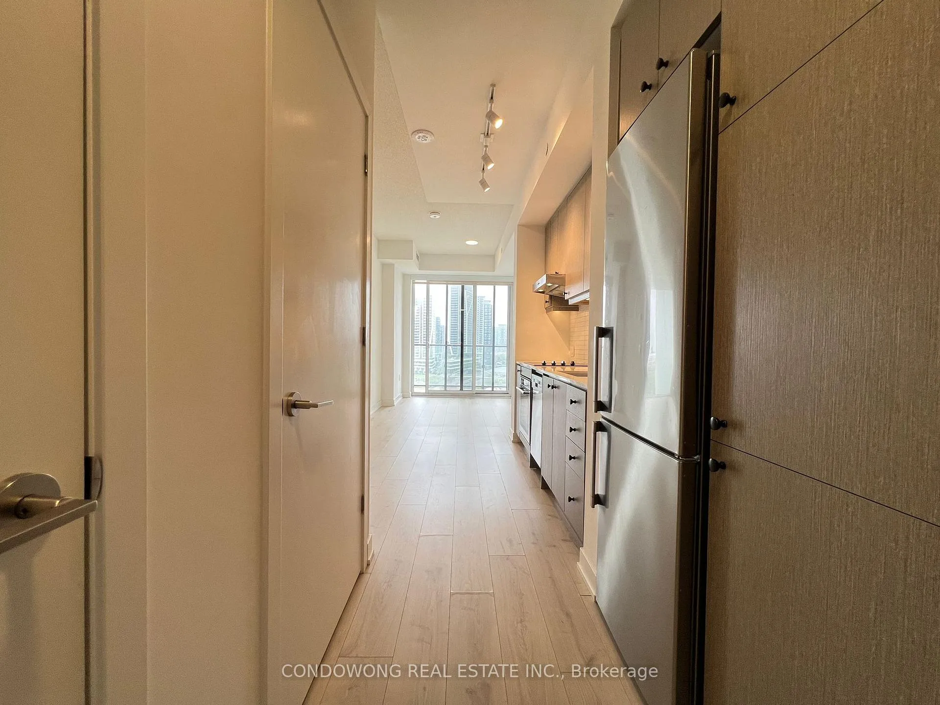 Photo 13 of Unit 1206, 9 Tecumseth Street, Toronto, Niagara — HOMEH