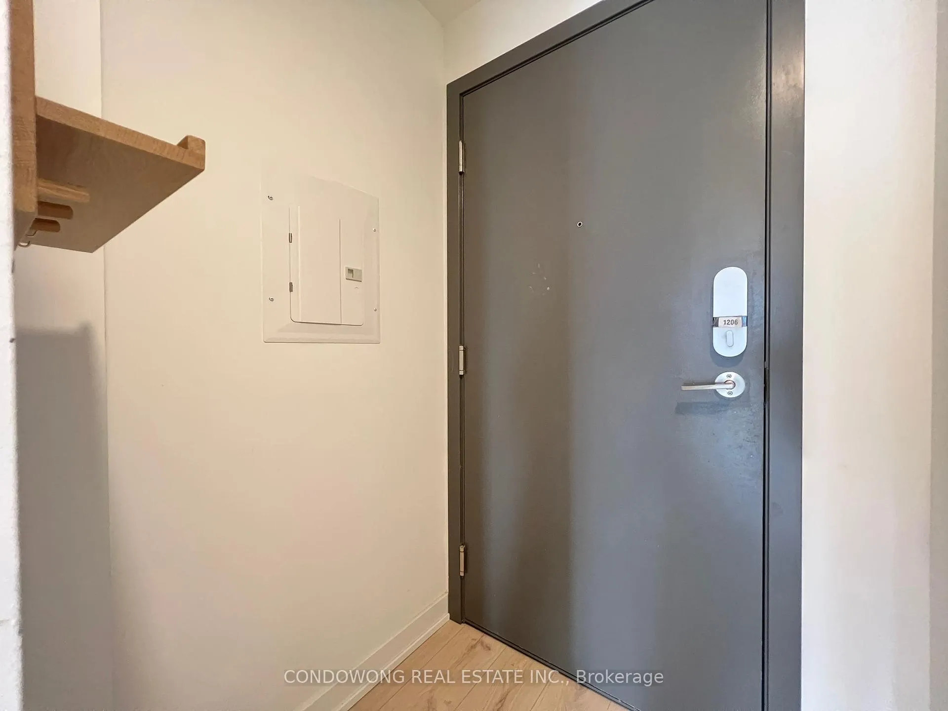 Photo 15 of Unit 1206, 9 Tecumseth Street, Toronto, Niagara — HOMEH