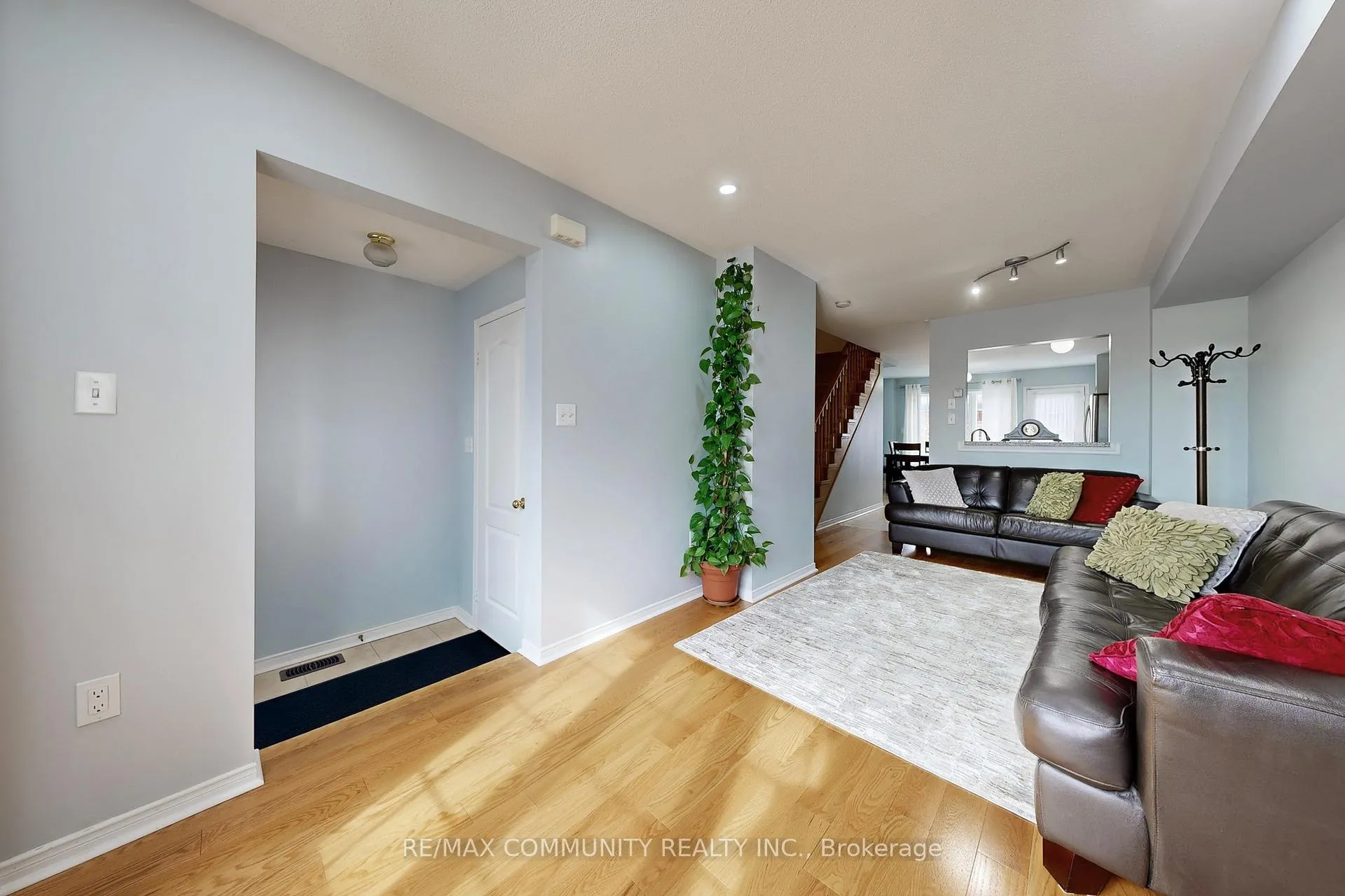Photo 5 of 771 Cornell Rouge Boulevard, Markham, Cornell — HOMEH