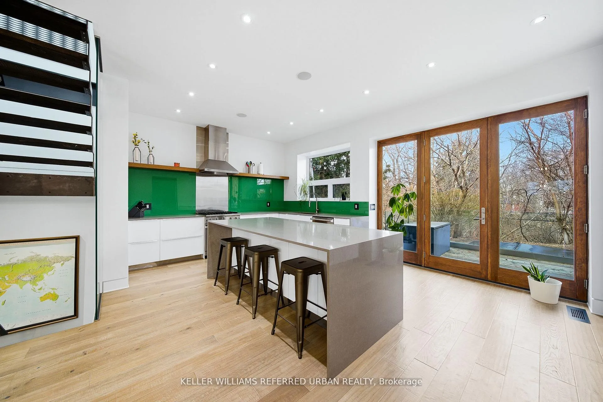 Photo 9 of 22 Daniels Street, Etobicoke, Stonegate-Queensway — HOMEH