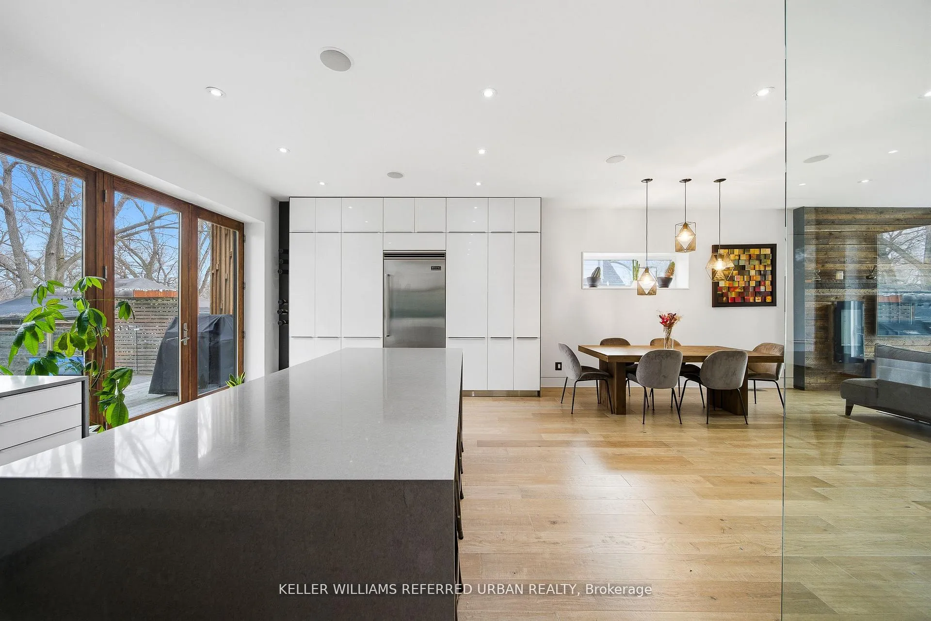 Photo 14 of 22 Daniels Street, Etobicoke, Stonegate-Queensway — HOMEH