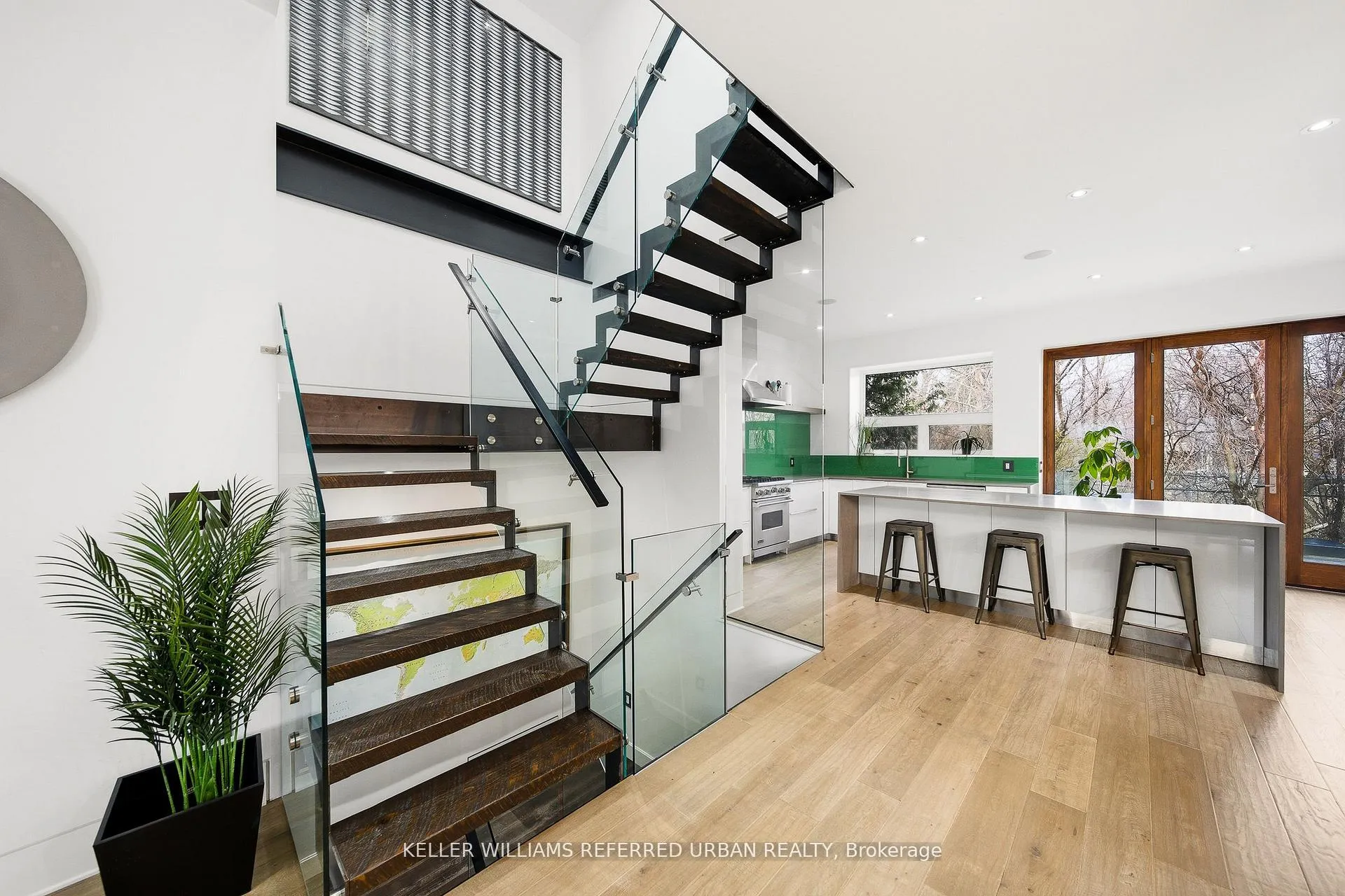 Photo 19 of 22 Daniels Street, Etobicoke, Stonegate-Queensway — HOMEH