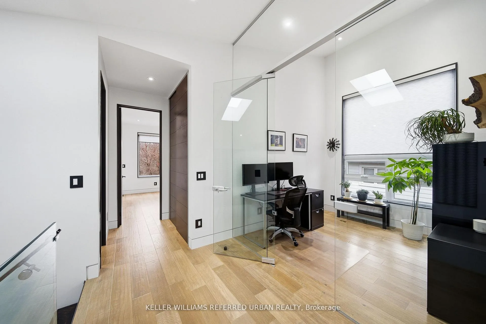 Photo 36 of 22 Daniels Street, Etobicoke, Stonegate-Queensway — HOMEH