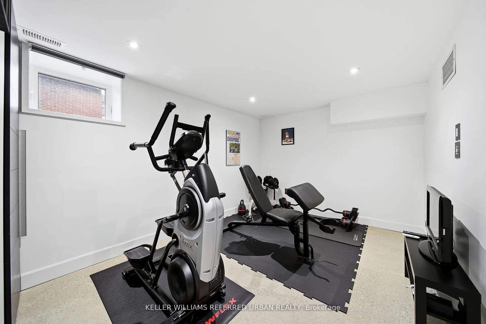 Photo 42 of 22 Daniels Street, Etobicoke, Stonegate-Queensway — HOMEH
