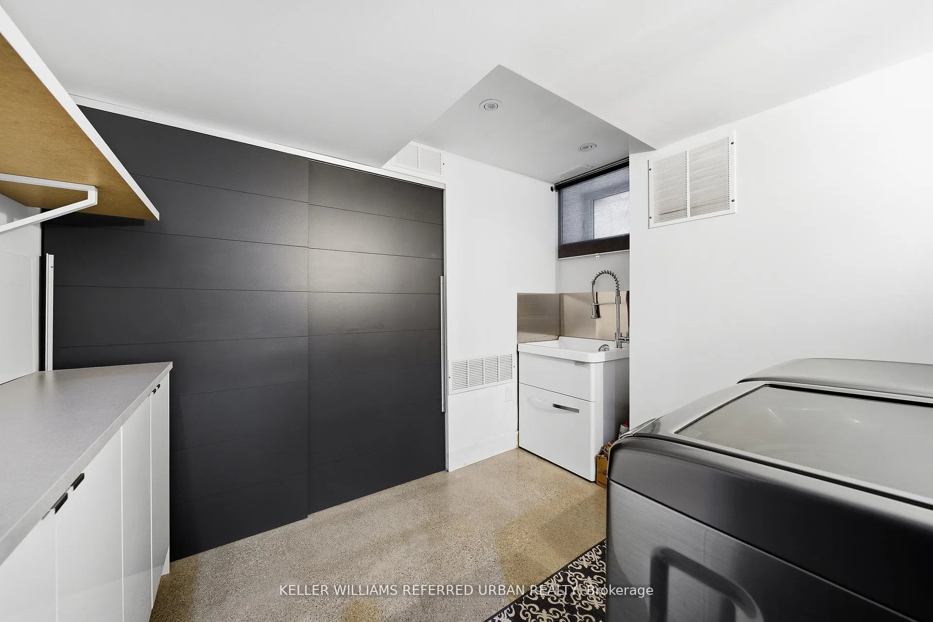 Photo 44 of 22 Daniels Street, Etobicoke, Stonegate-Queensway — HOMEH