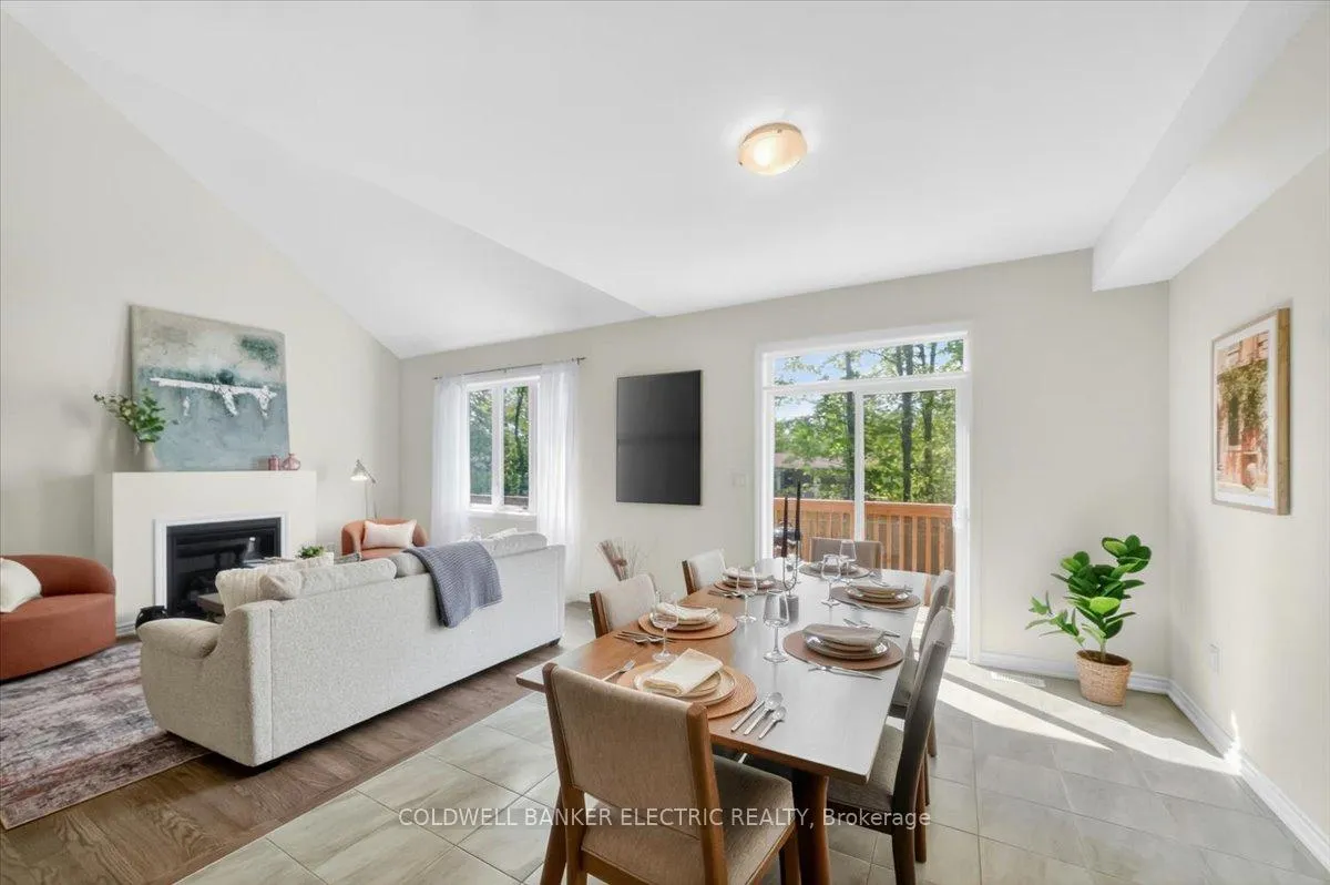 Photo 10 of 3 Hillcroft Way, Kawartha Lakes, Bobcaygeon — HOMEH
