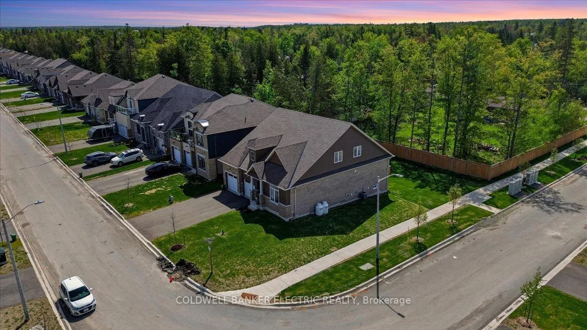 Photo 42 of 3 Hillcroft Way, Kawartha Lakes, Bobcaygeon — HOMEH