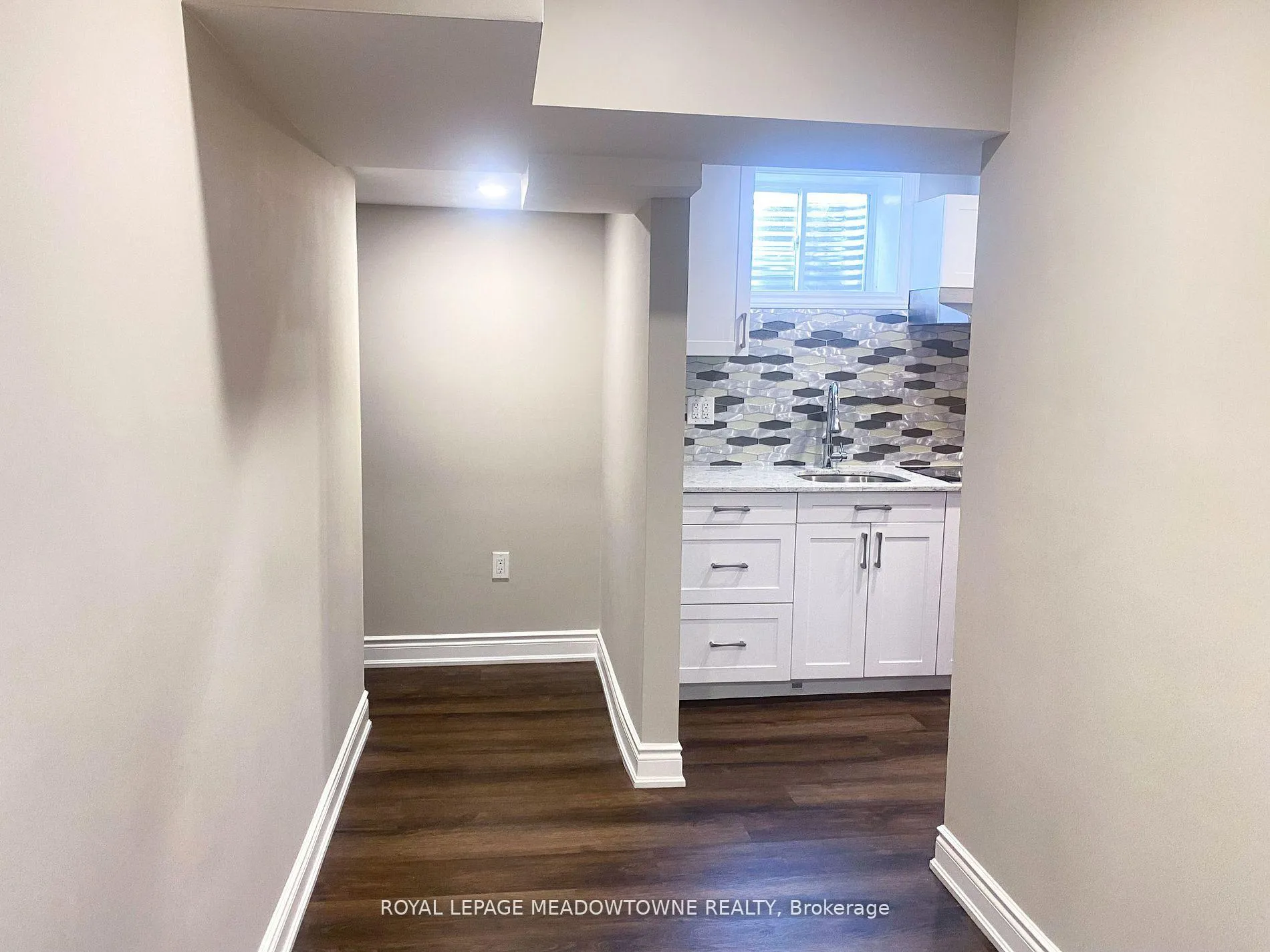 Photo 4 of Unit Lower, 1269 Rose Way, Milton, Cobban — HOMEH