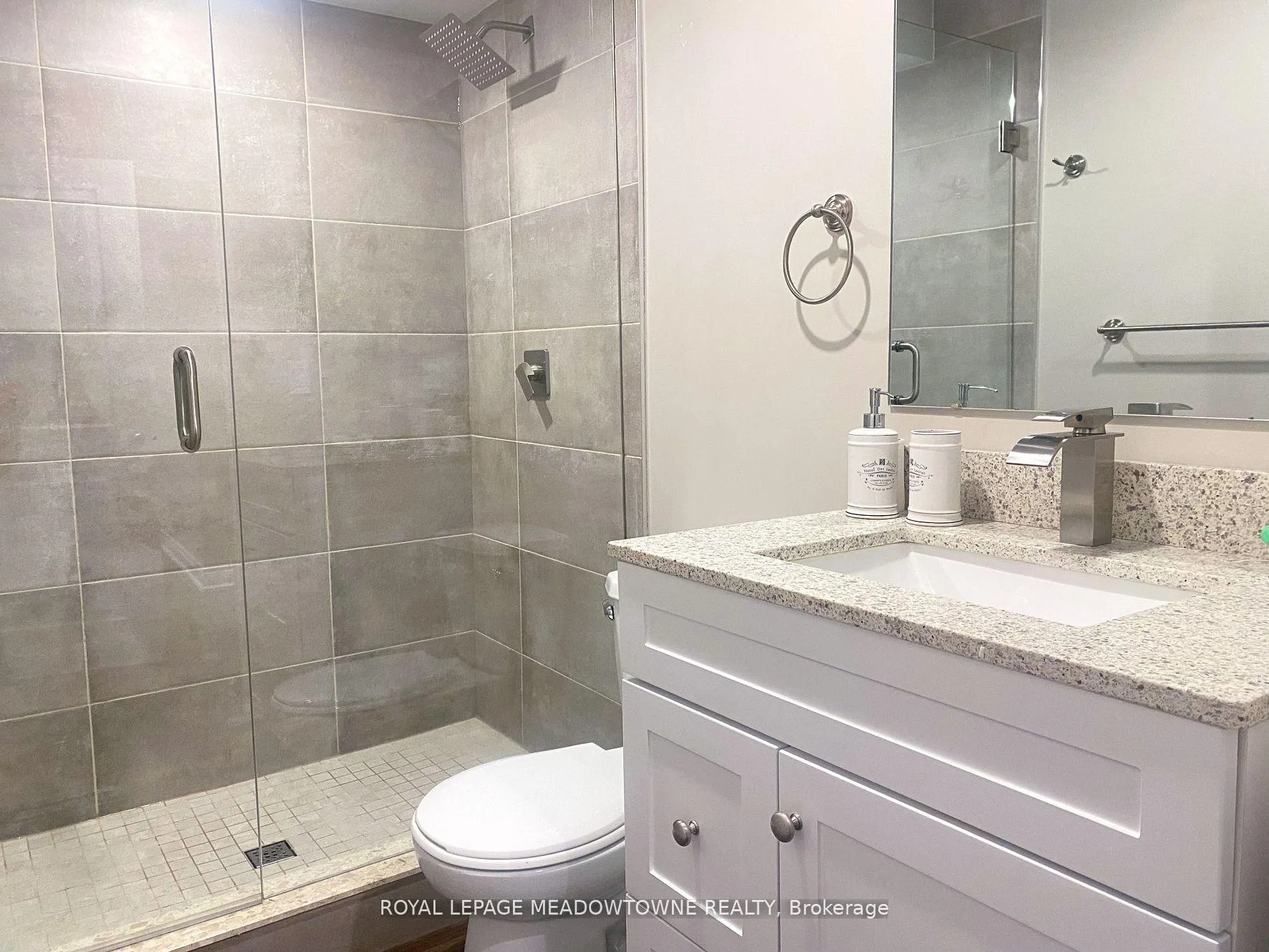 Photo 15 of Unit Lower, 1269 Rose Way, Milton, Cobban — HOMEH