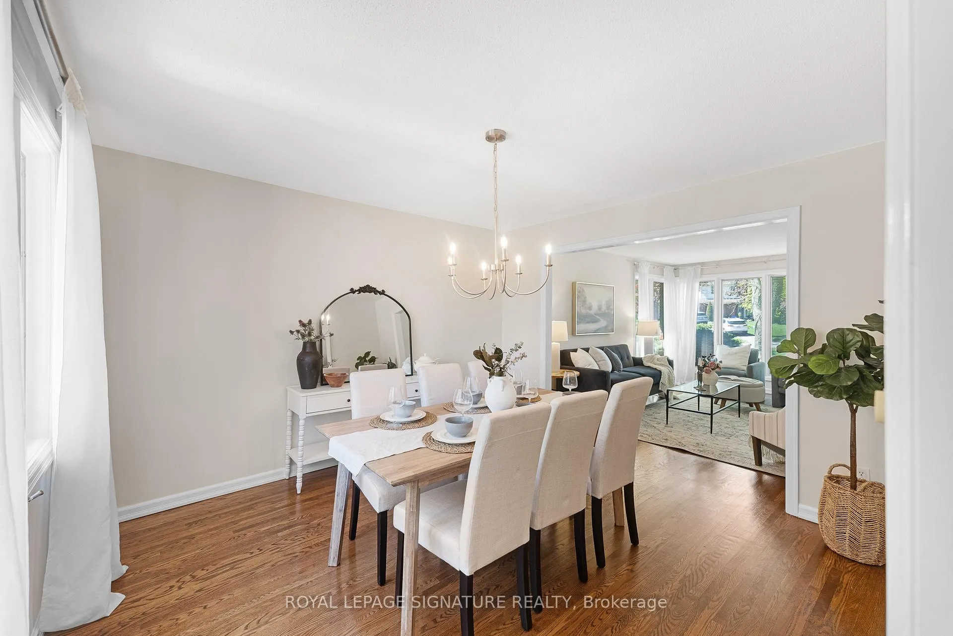 Photo 7 of 197 Baker Court, Oshawa, Eastdale — HOMEH