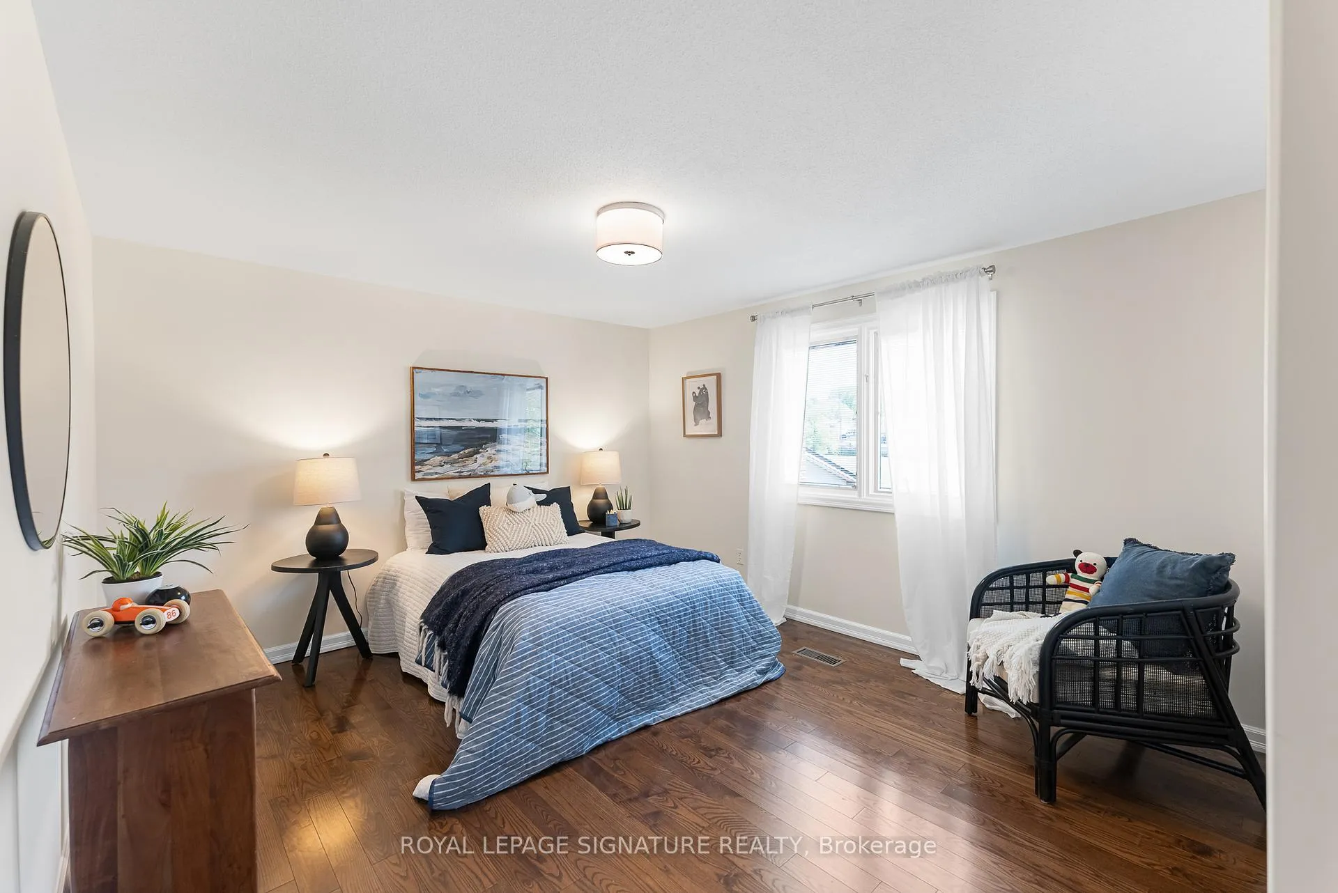 Photo 24 of 197 Baker Court, Oshawa, Eastdale — HOMEH