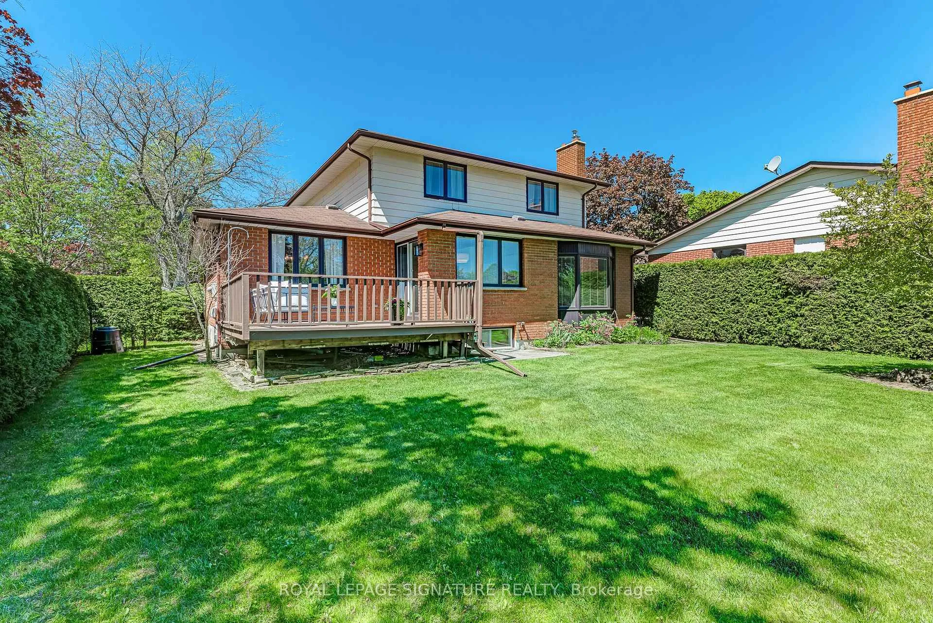 Photo 34 of 197 Baker Court, Oshawa, Eastdale — HOMEH
