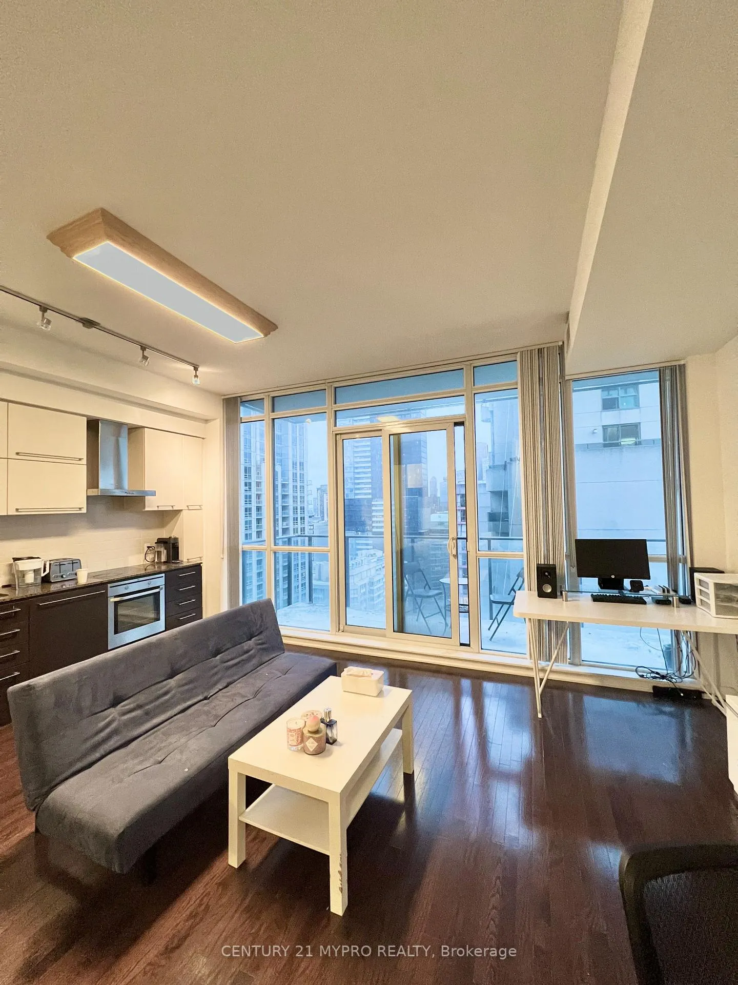 Photo 4 of Unit 2607, 770 Bay Street, Toronto, Bay Street Corridor — HOMEH