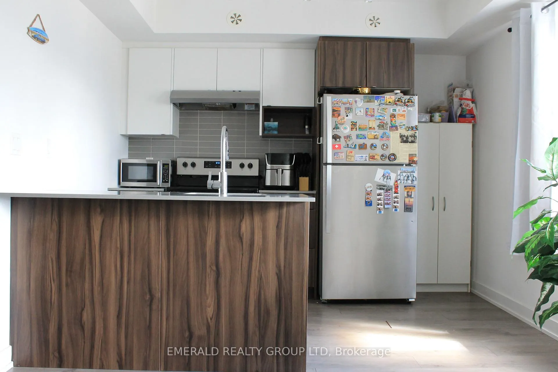 Photo 19 of Unit 507, 1127 Cooke Boulevard, Burlington, LaSalle — HOMEH