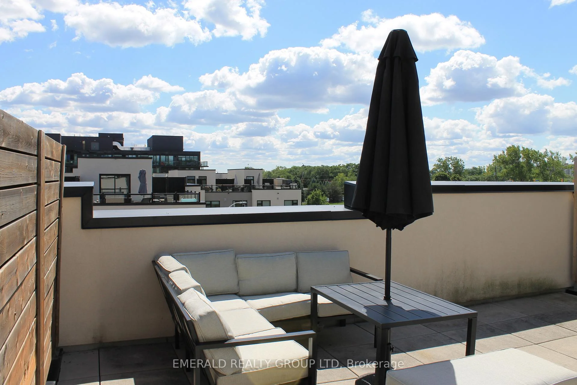 Photo 14 of Unit 507, 1127 Cooke Boulevard, Burlington, LaSalle — HOMEH
