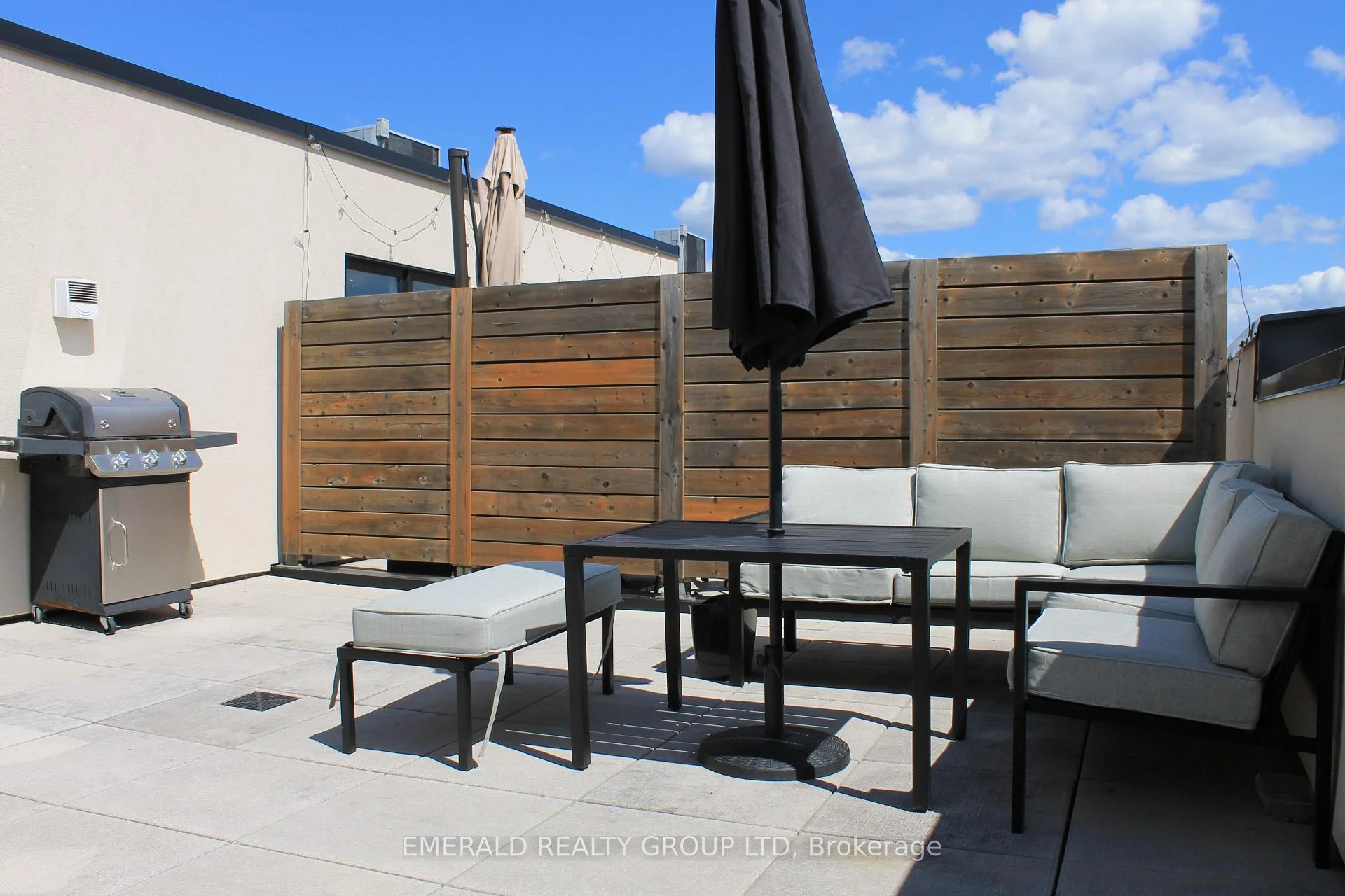 Photo 15 of Unit 507, 1127 Cooke Boulevard, Burlington, LaSalle — HOMEH